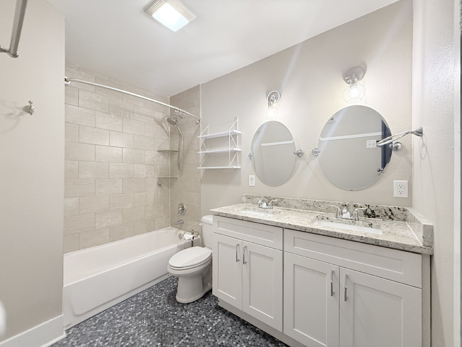 Super Cute & Renovated Home In Murray Hill property image