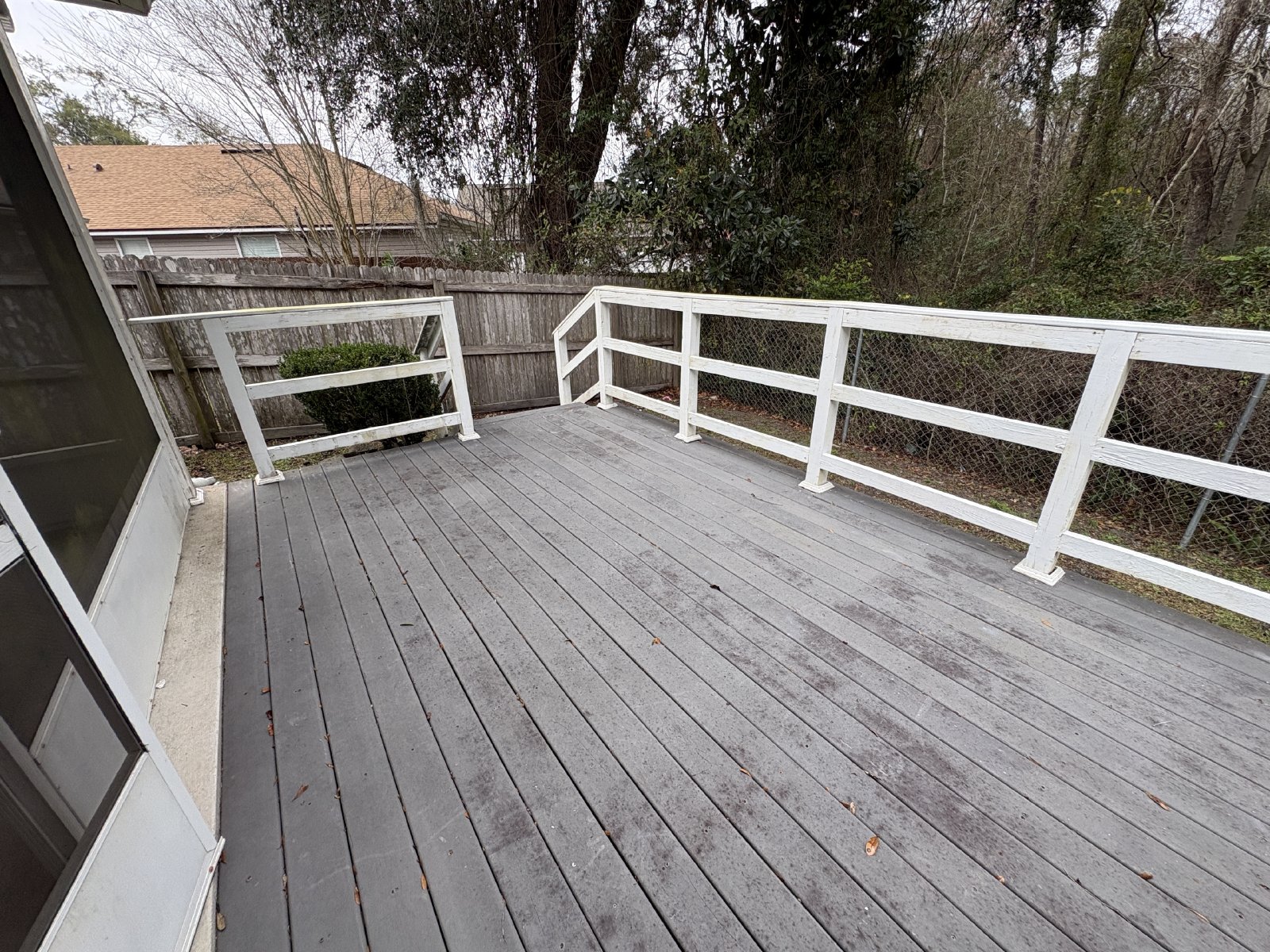 Spacious 3-Bedroom Rental with Screened Patio & Deck in Prime Location property image