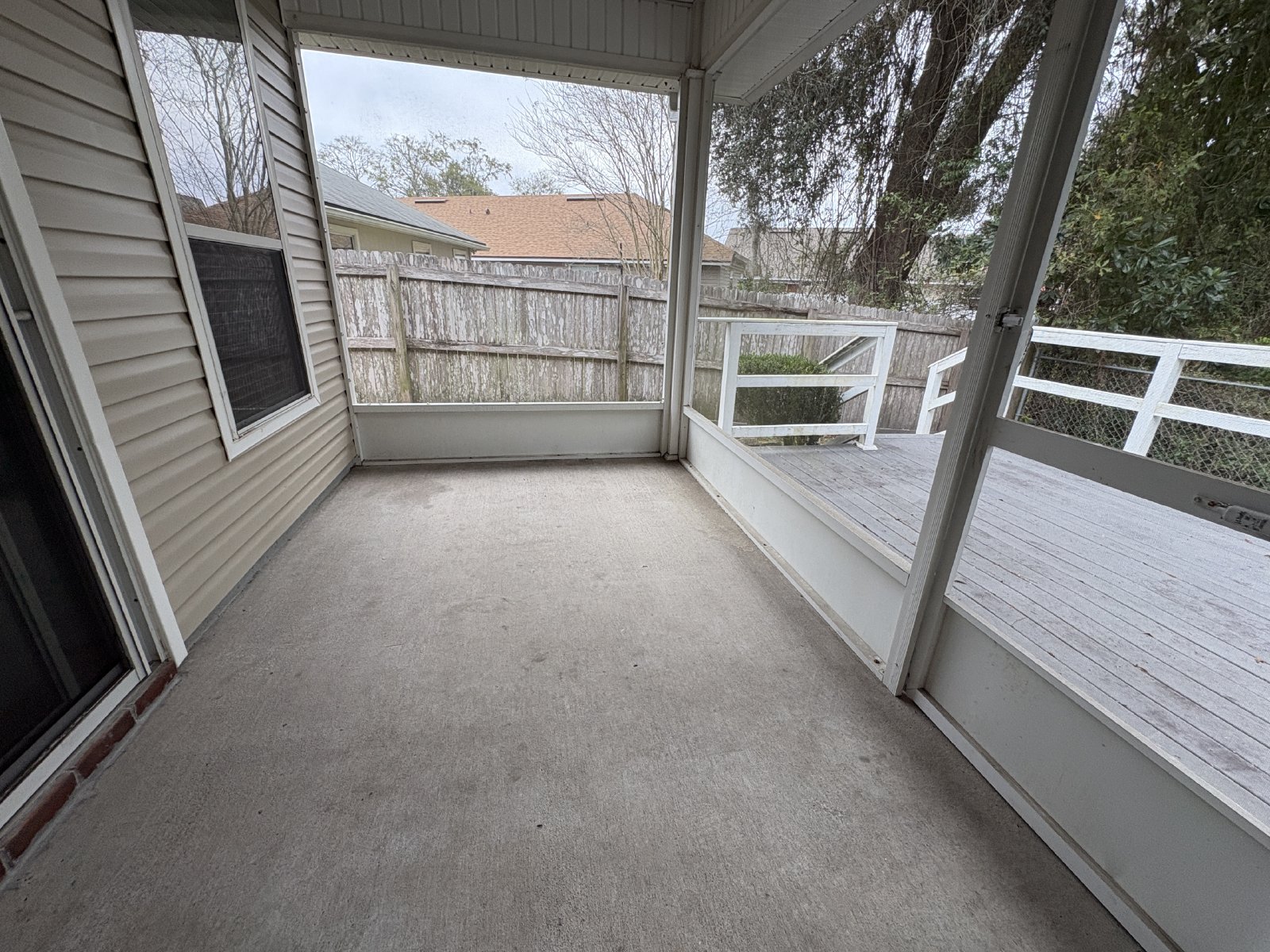Spacious 3-Bedroom Rental with Screened Patio & Deck in Prime Location property image