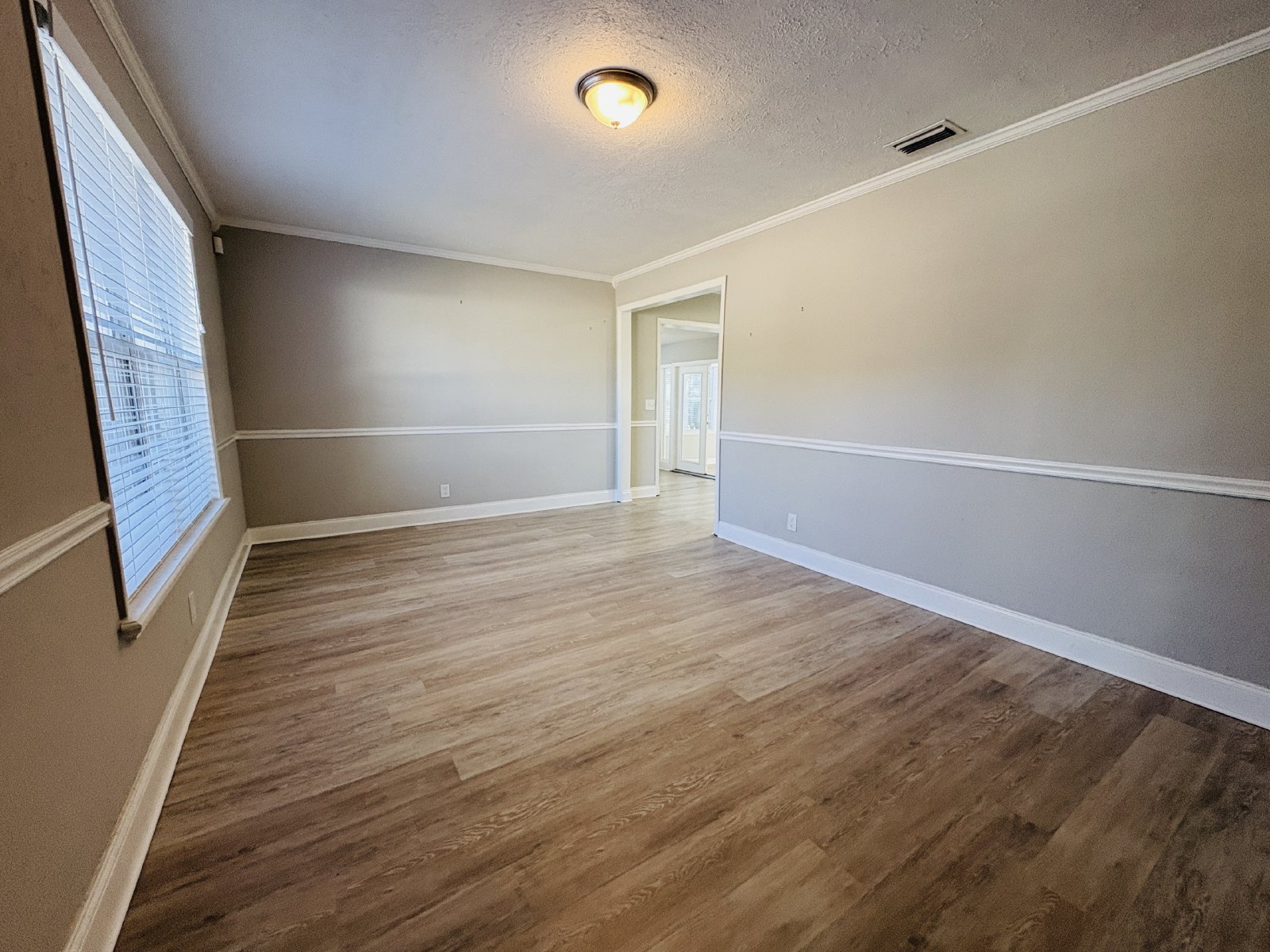 Bright & Updated Home with Spacious Yard and Modern Finishes property image