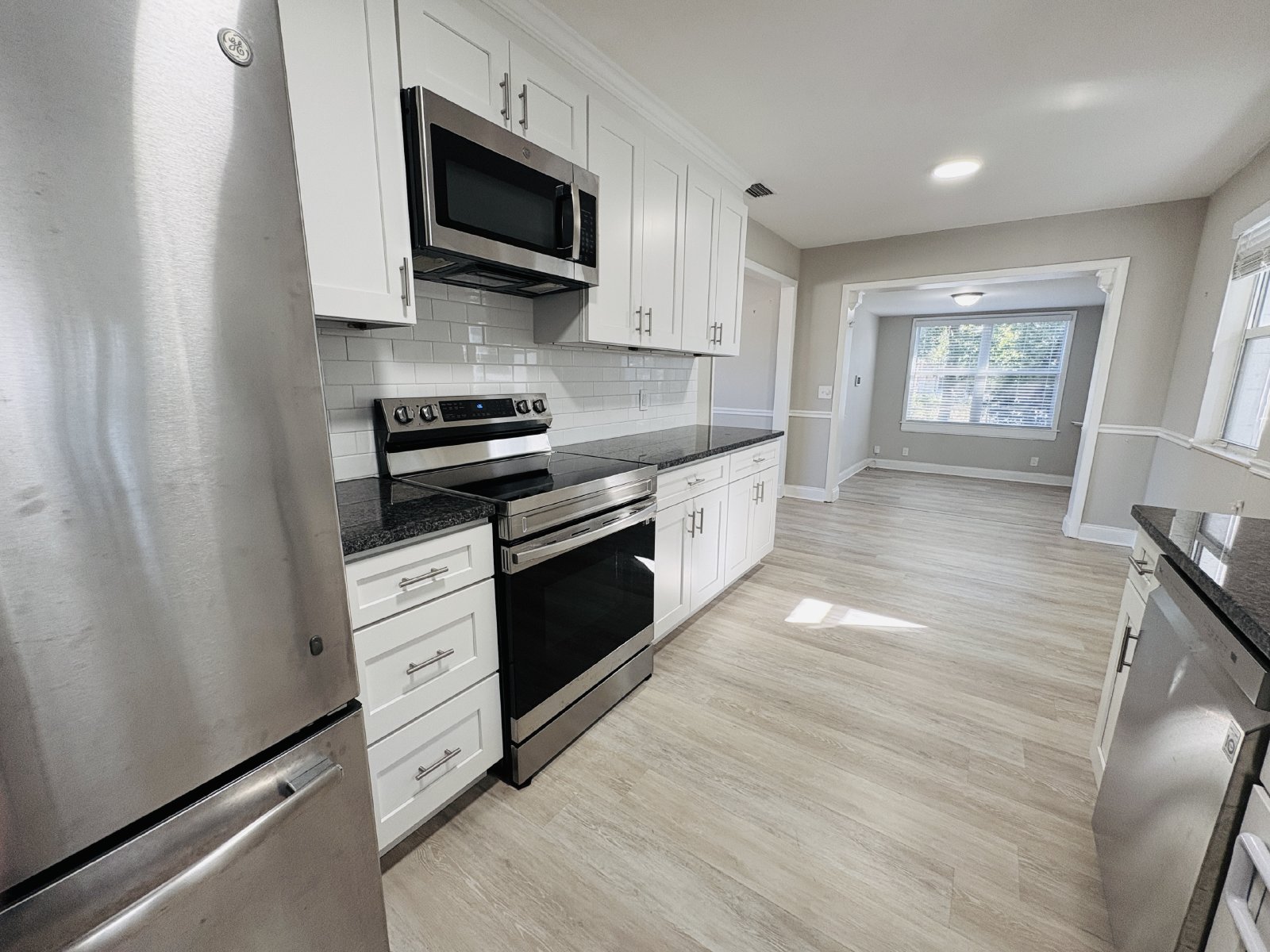 Bright & Updated Home with Spacious Yard and Modern Finishes property image