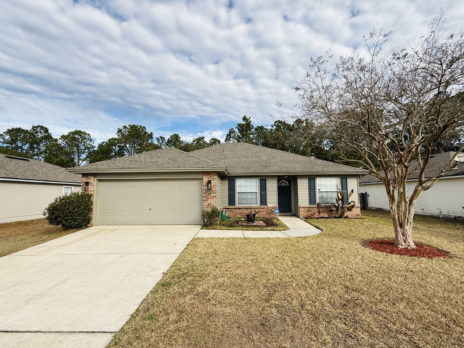 Updated Home with Open Layout, Modern Kitchen & Large Fenced Yard property image
