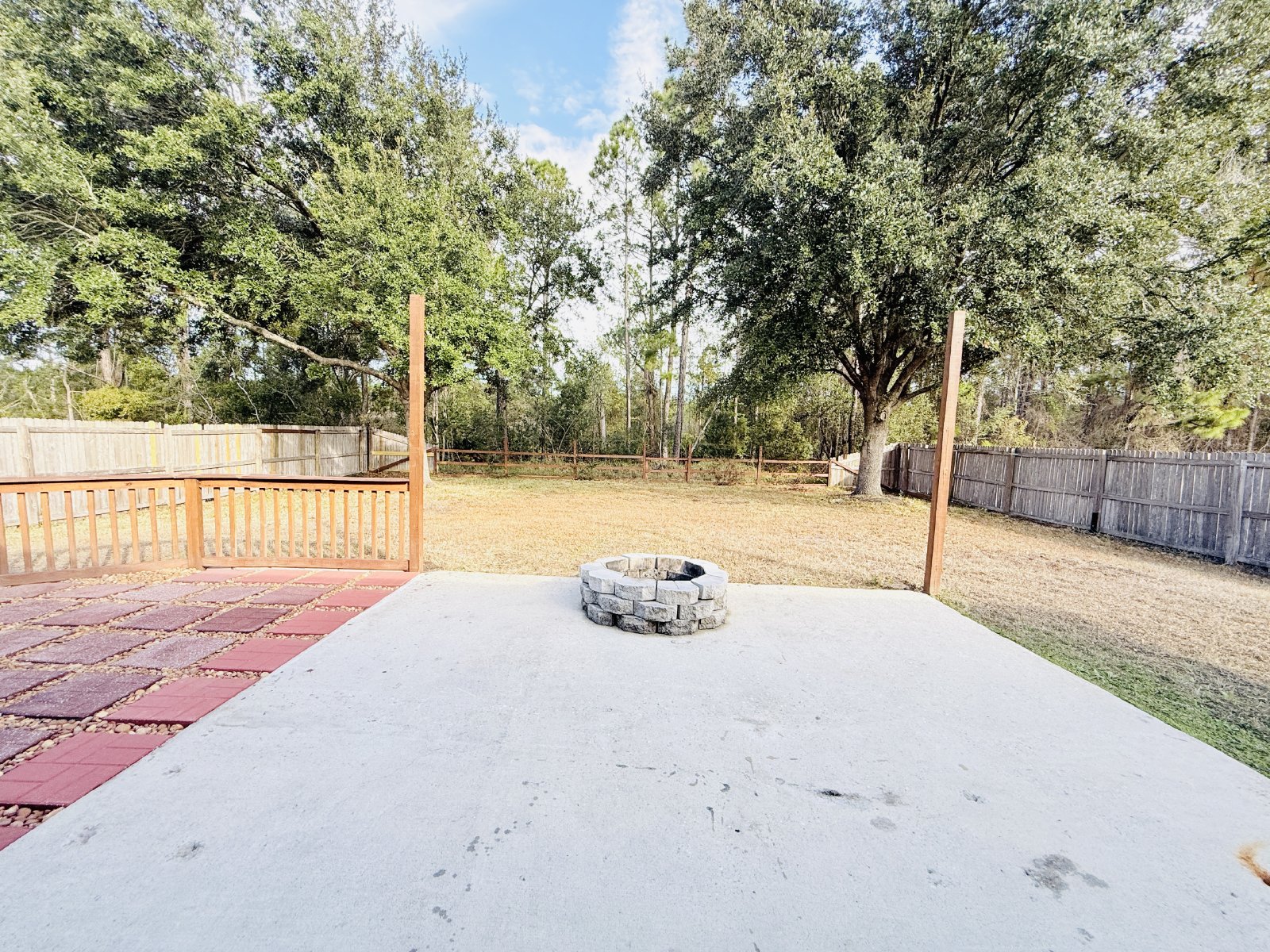 Updated Home with Open Layout, Modern Kitchen & Large Fenced Yard property image