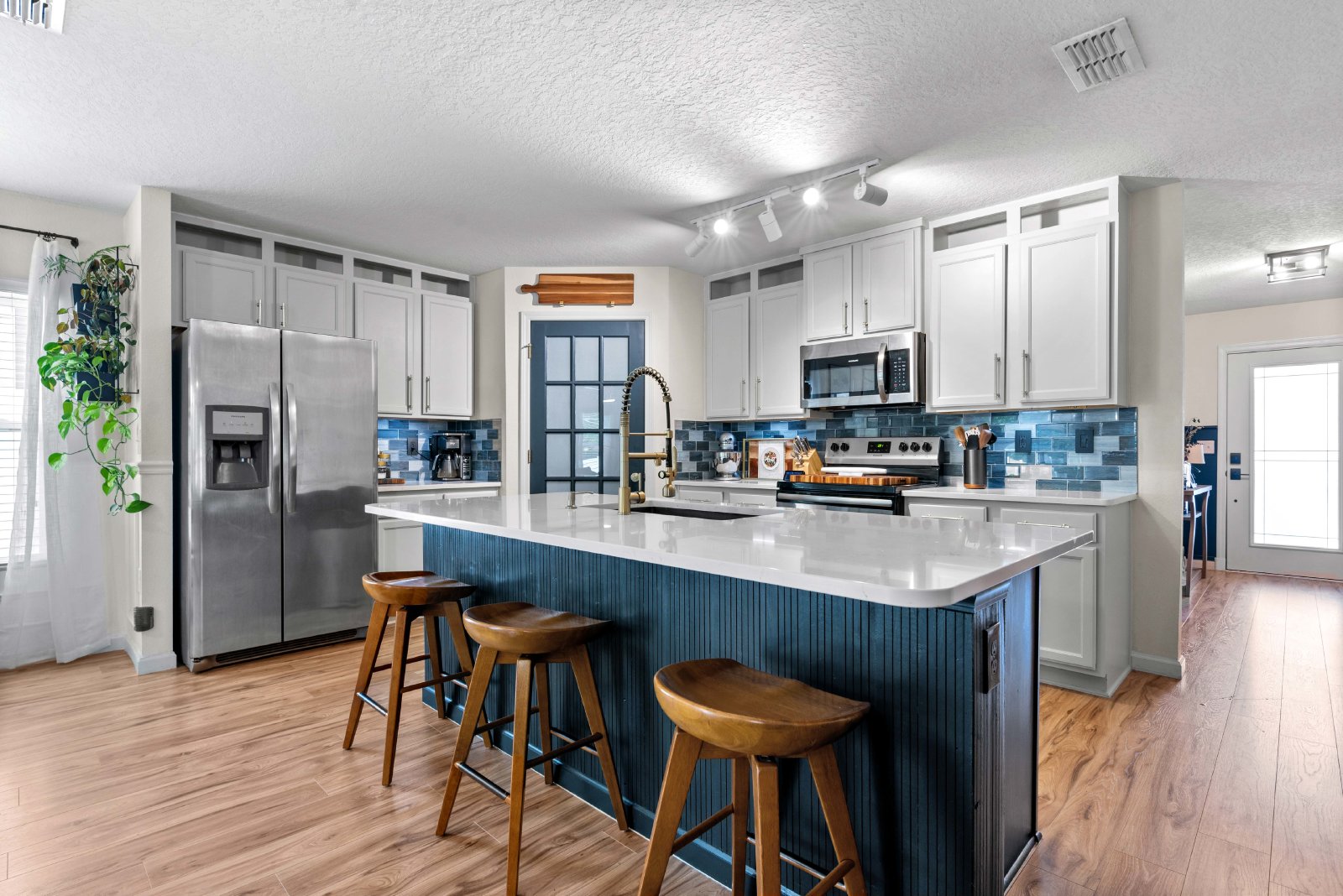 Gorgeous Home in Azalea Ridge property image