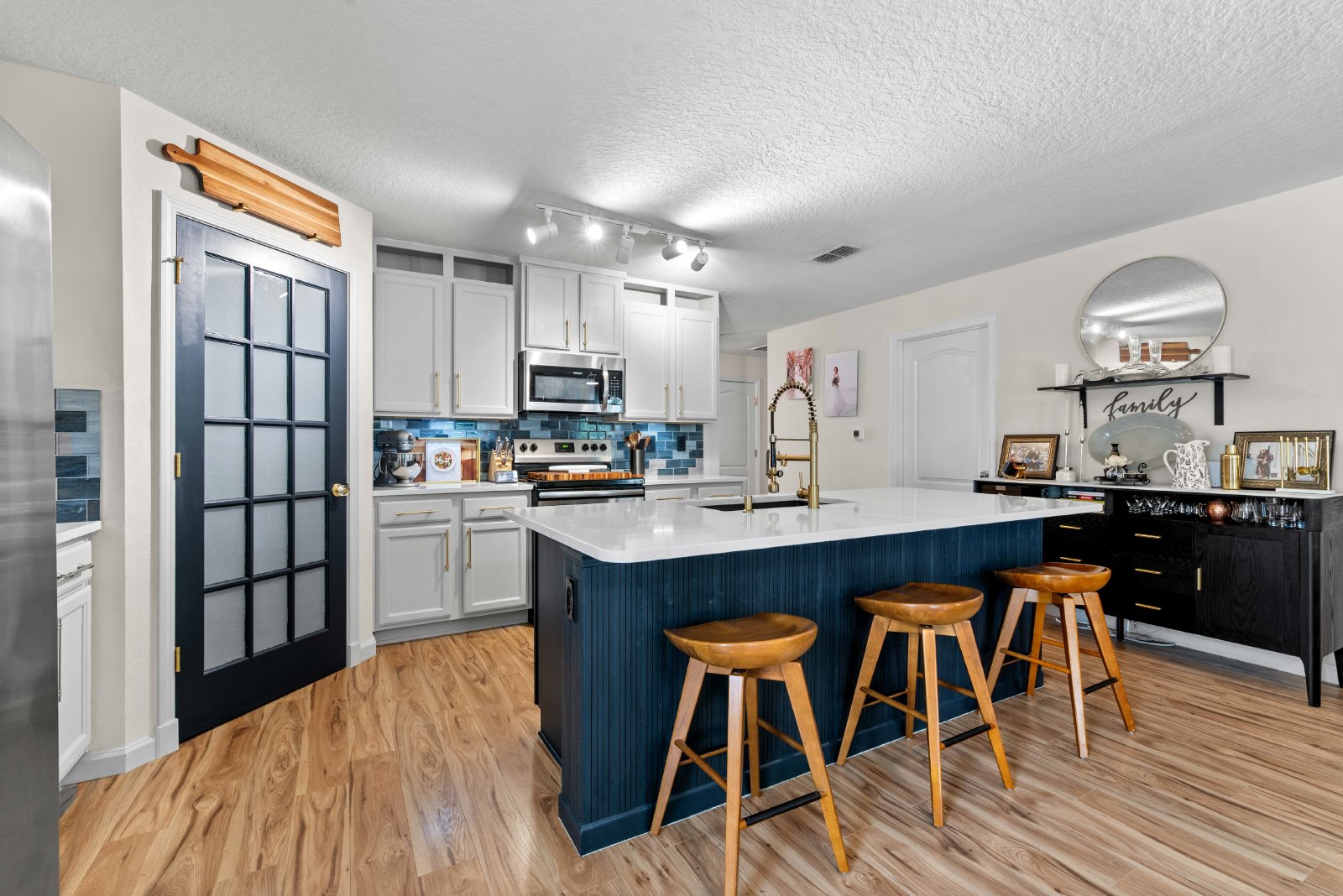 Gorgeous Home in Azalea Ridge property image