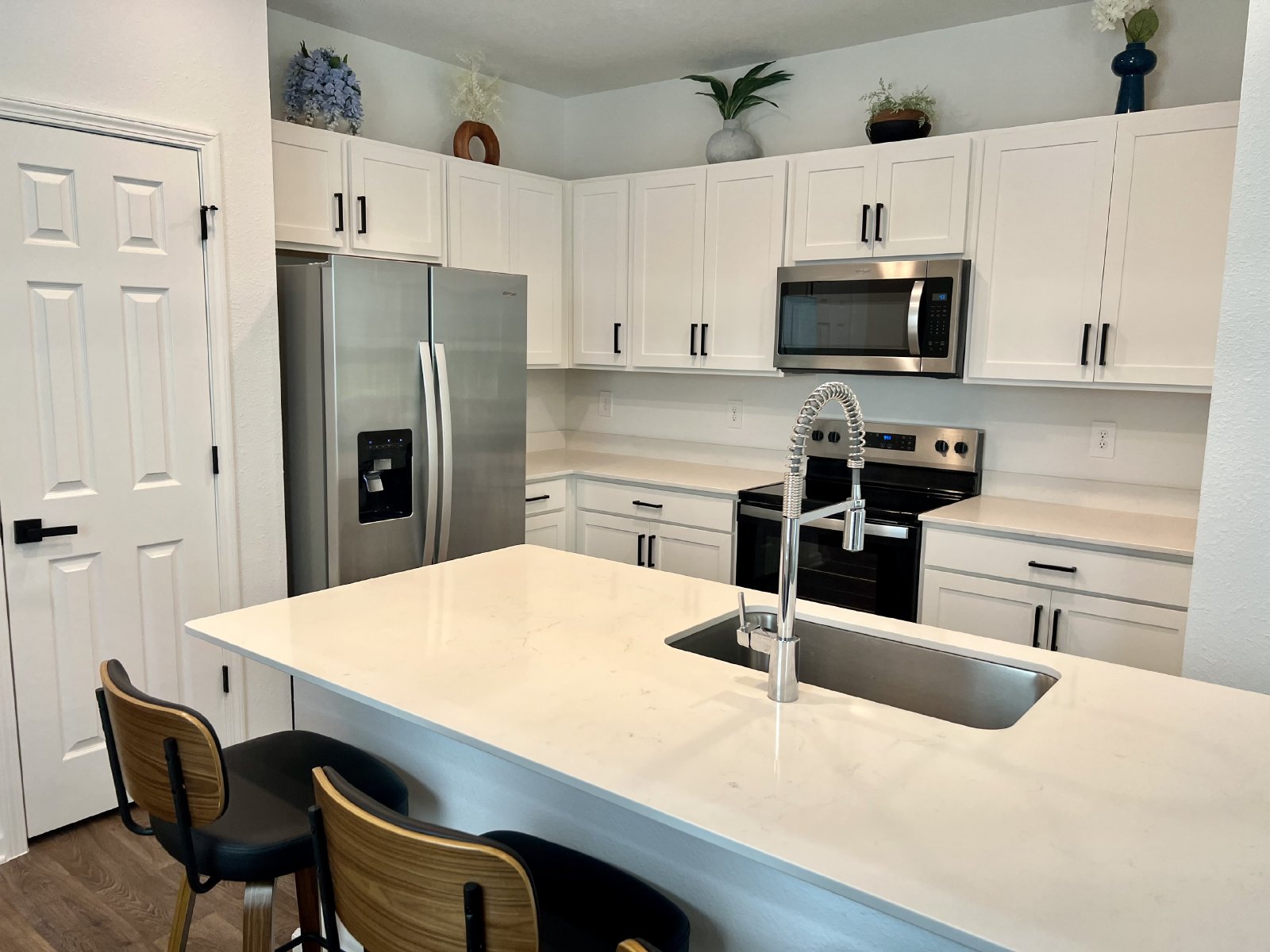 Almost new 3-bedroom 2.5 bath townhome property image