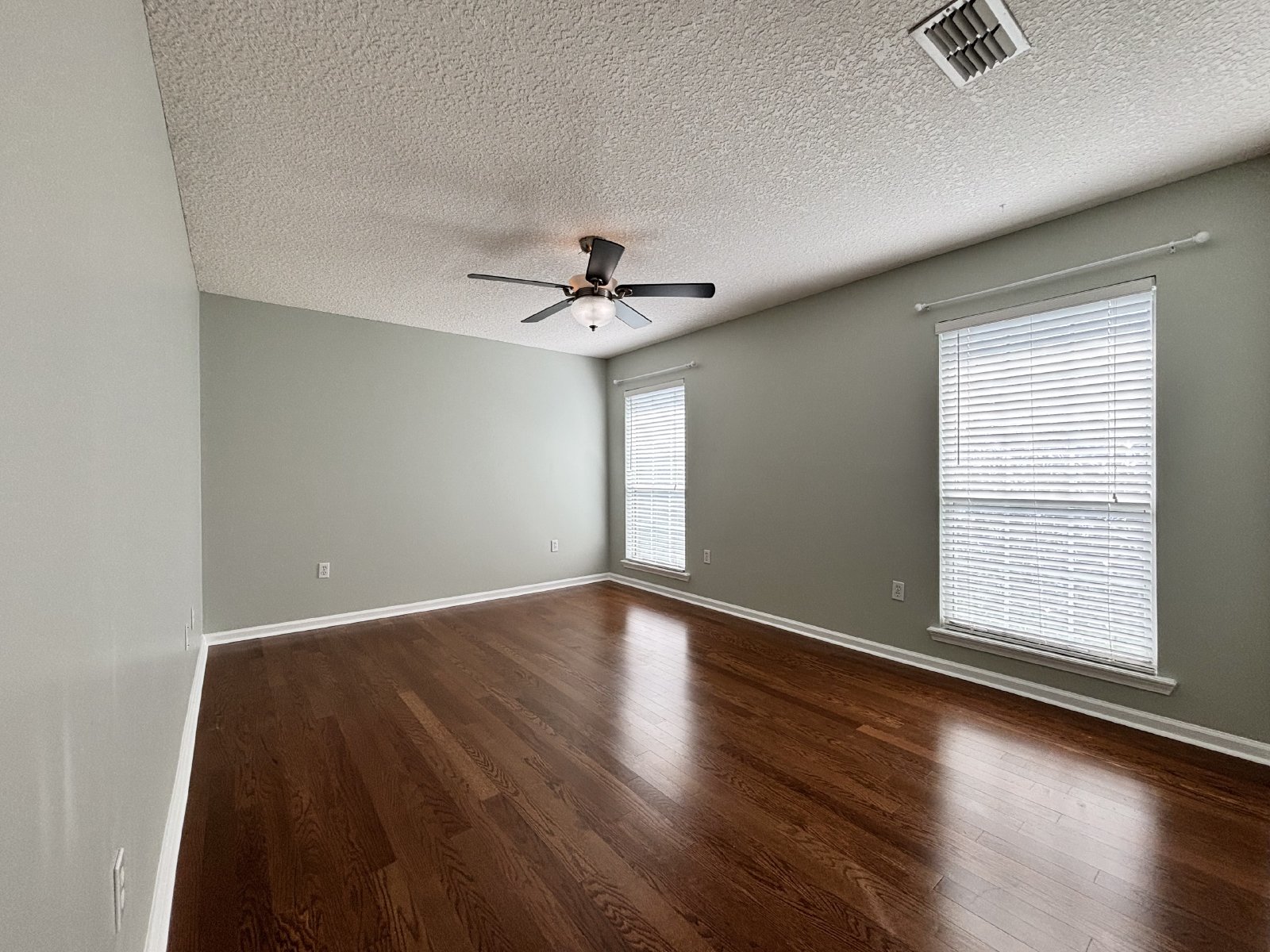 3 Bedroom, 2 Bathroom with Flex Space in Middleburg property image