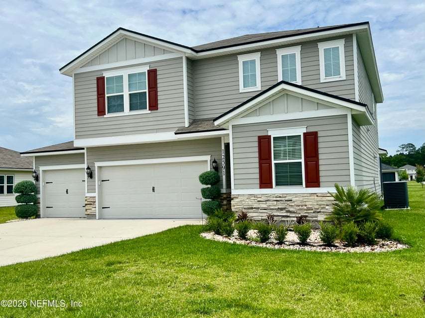 Spacious 5-Bedroom Home with Fenced Backyard – Built in 2022! property image