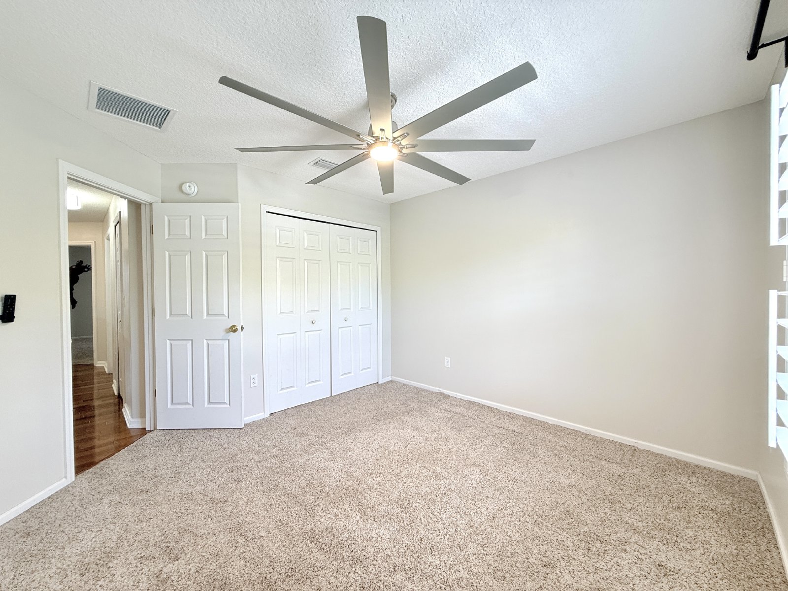 Spacious Two-Story Home with Hot Tub, Pool Table & Fenced Yard in Panther Creek property image