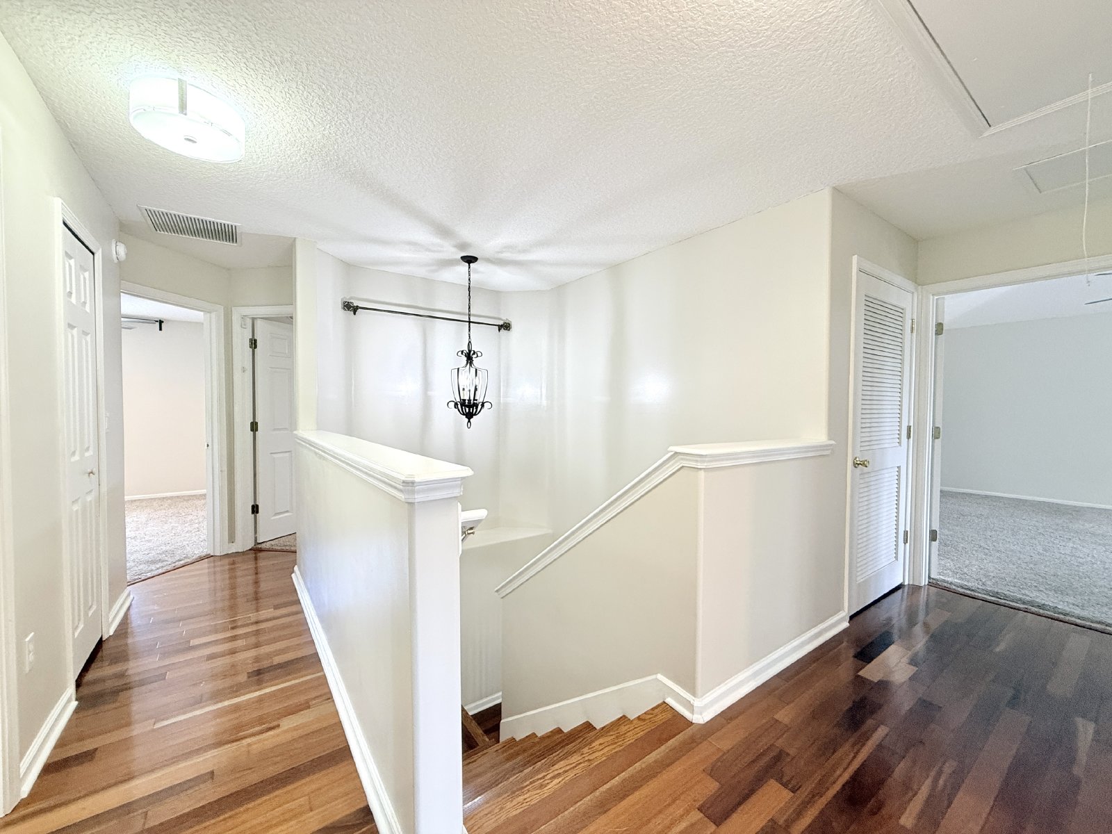 Spacious Two-Story Home with Hot Tub, Pool Table & Fenced Yard in Panther Creek property image
