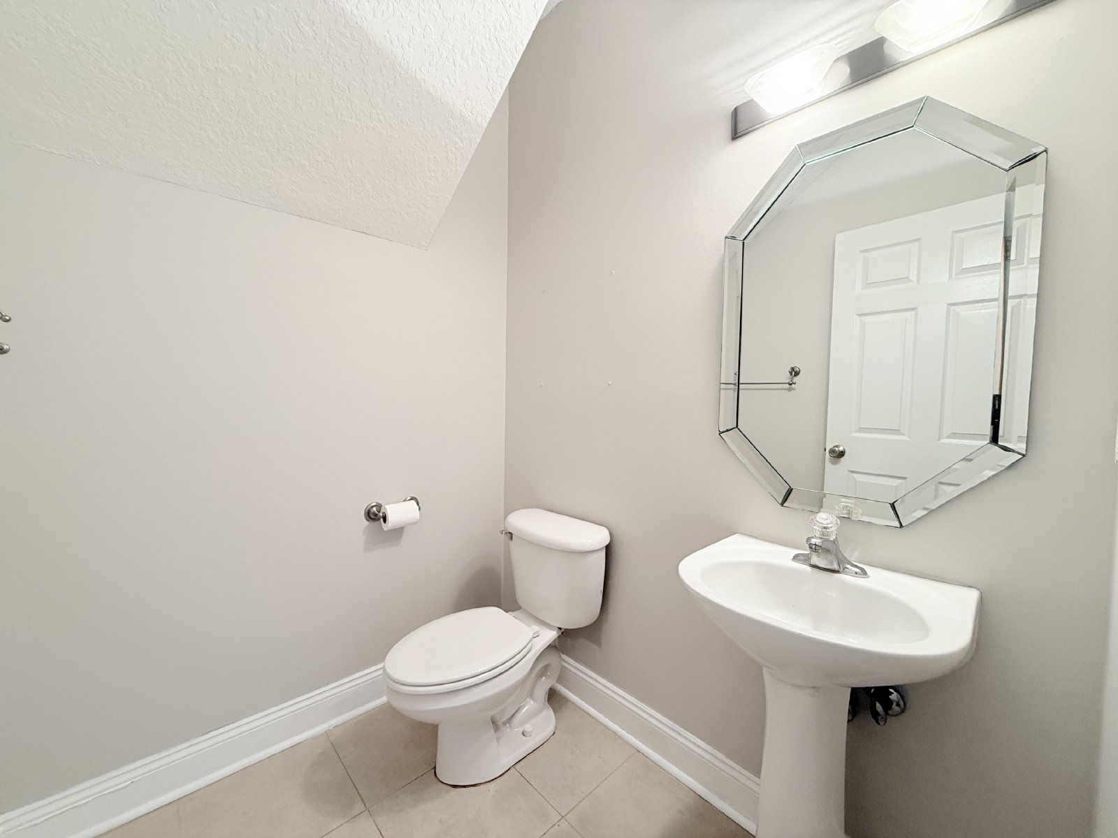 Spacious Townhome! property image