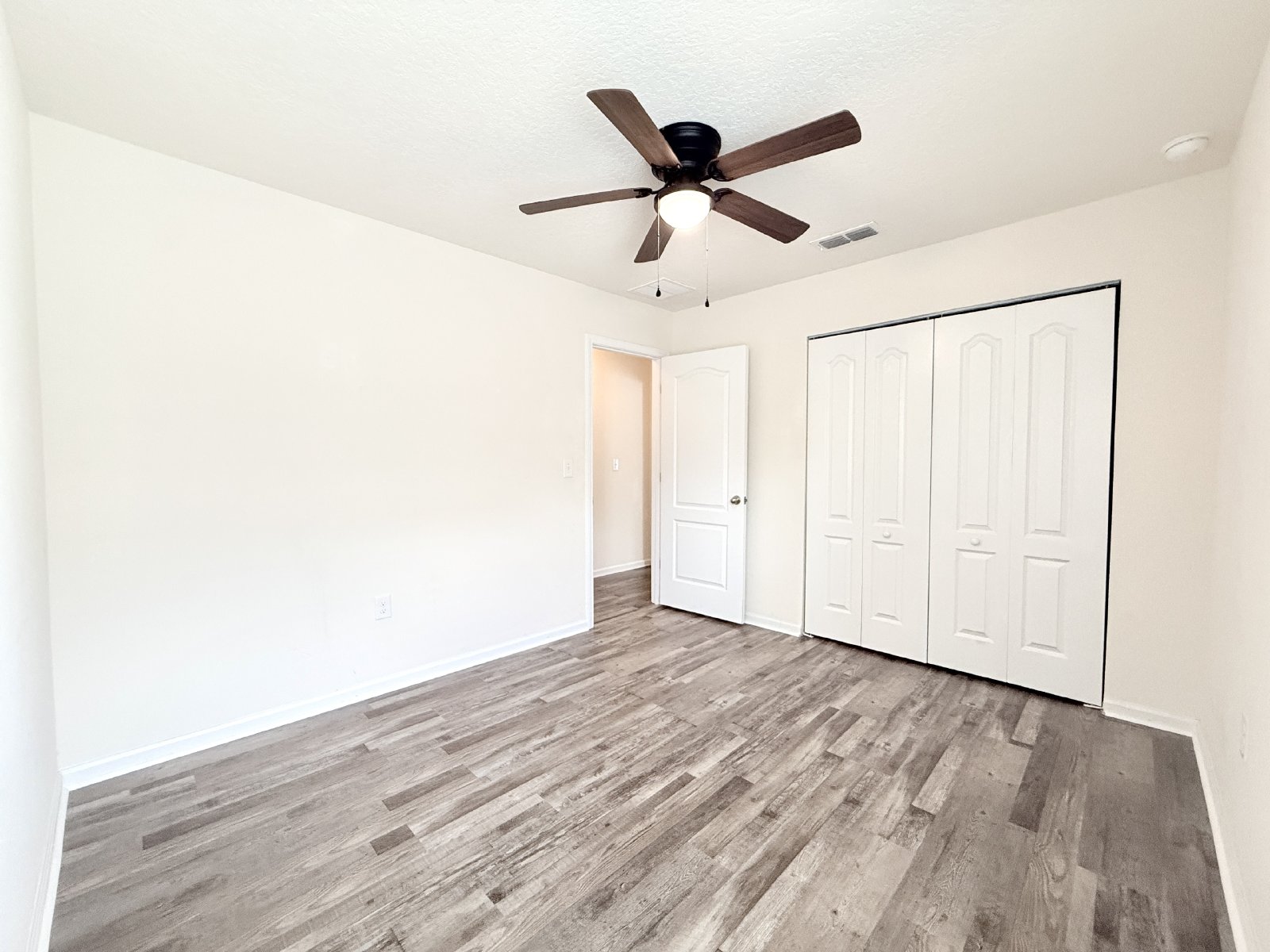 Beautiful 3BR Home in the Heart of Southside Jacksonville property image