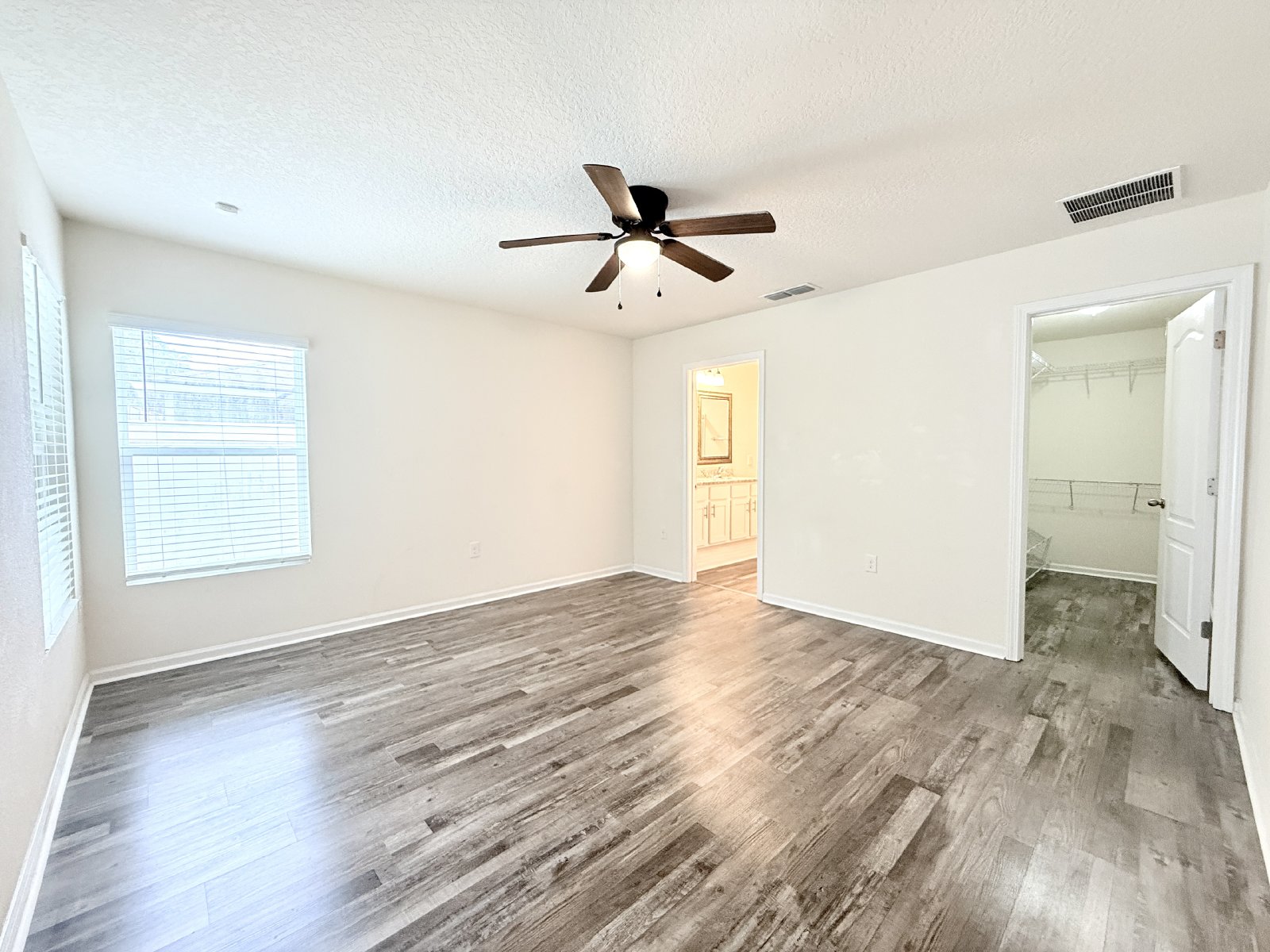 Beautiful 3BR Home in the Heart of Southside Jacksonville property image
