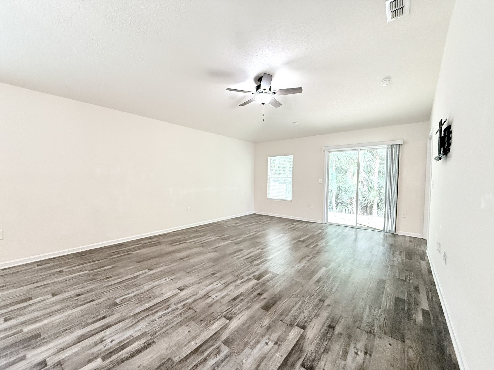 Beautiful 3BR Home in the Heart of Southside Jacksonville property image