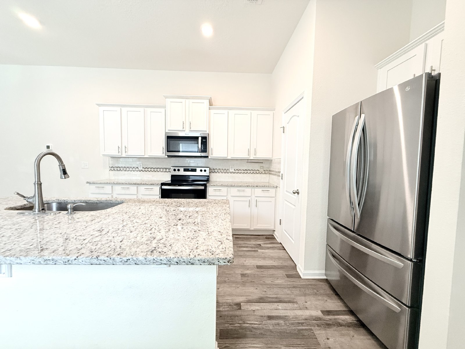 Beautiful 3BR Home in the Heart of Southside Jacksonville property image
