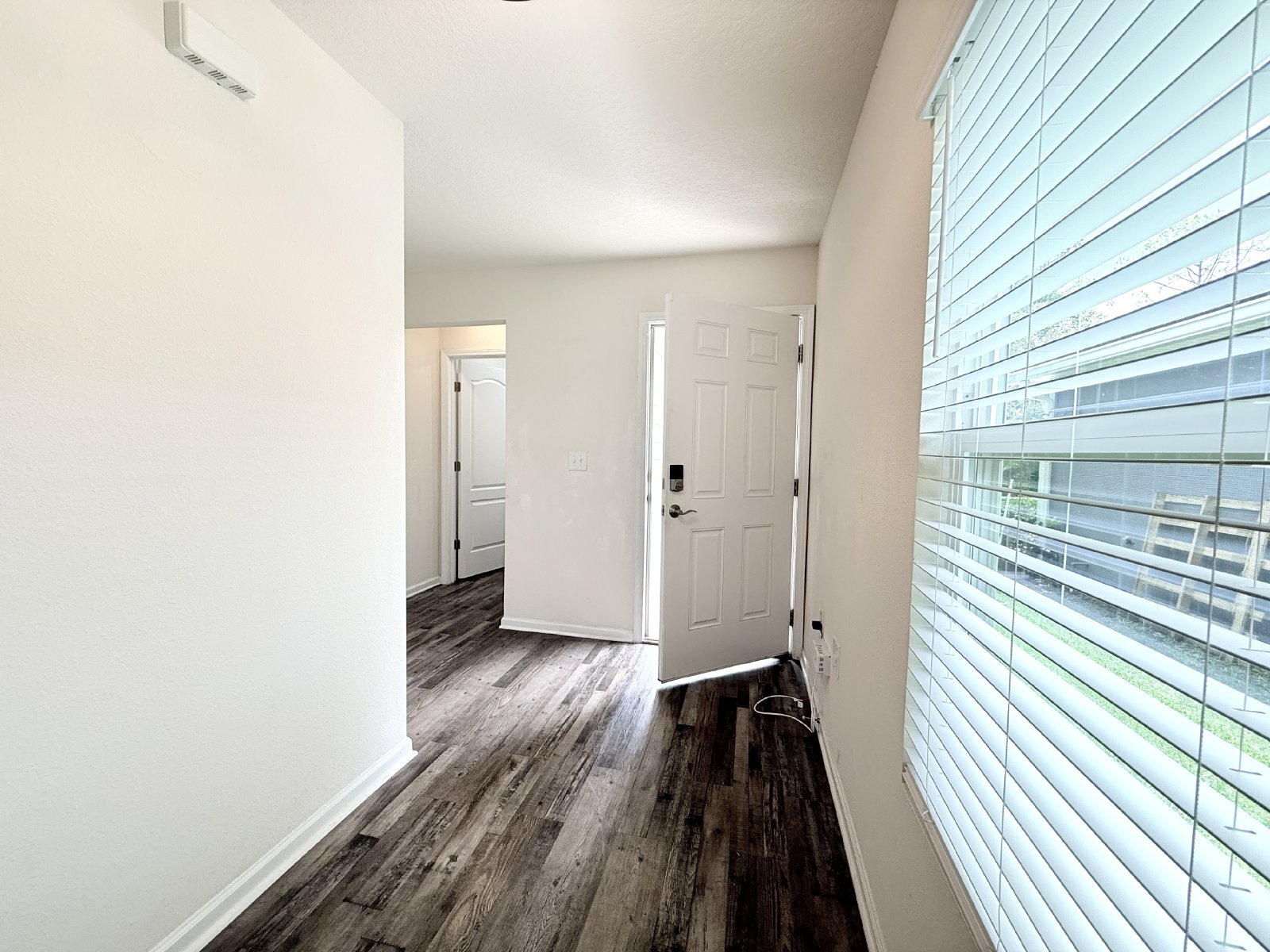 Beautiful 3BR Home in the Heart of Southside Jacksonville property image