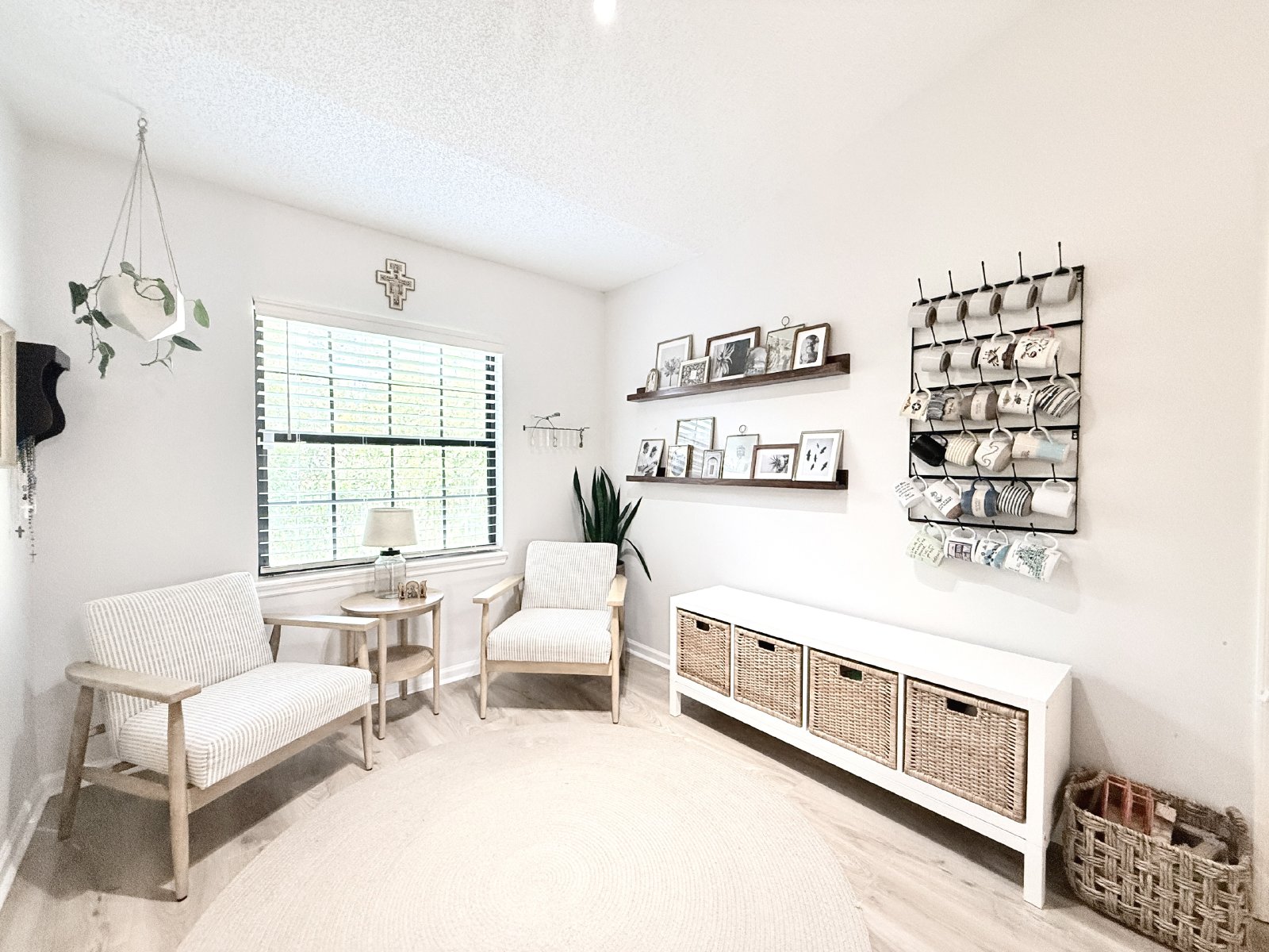 Stylish 4BR Home Minutes from Everything property image