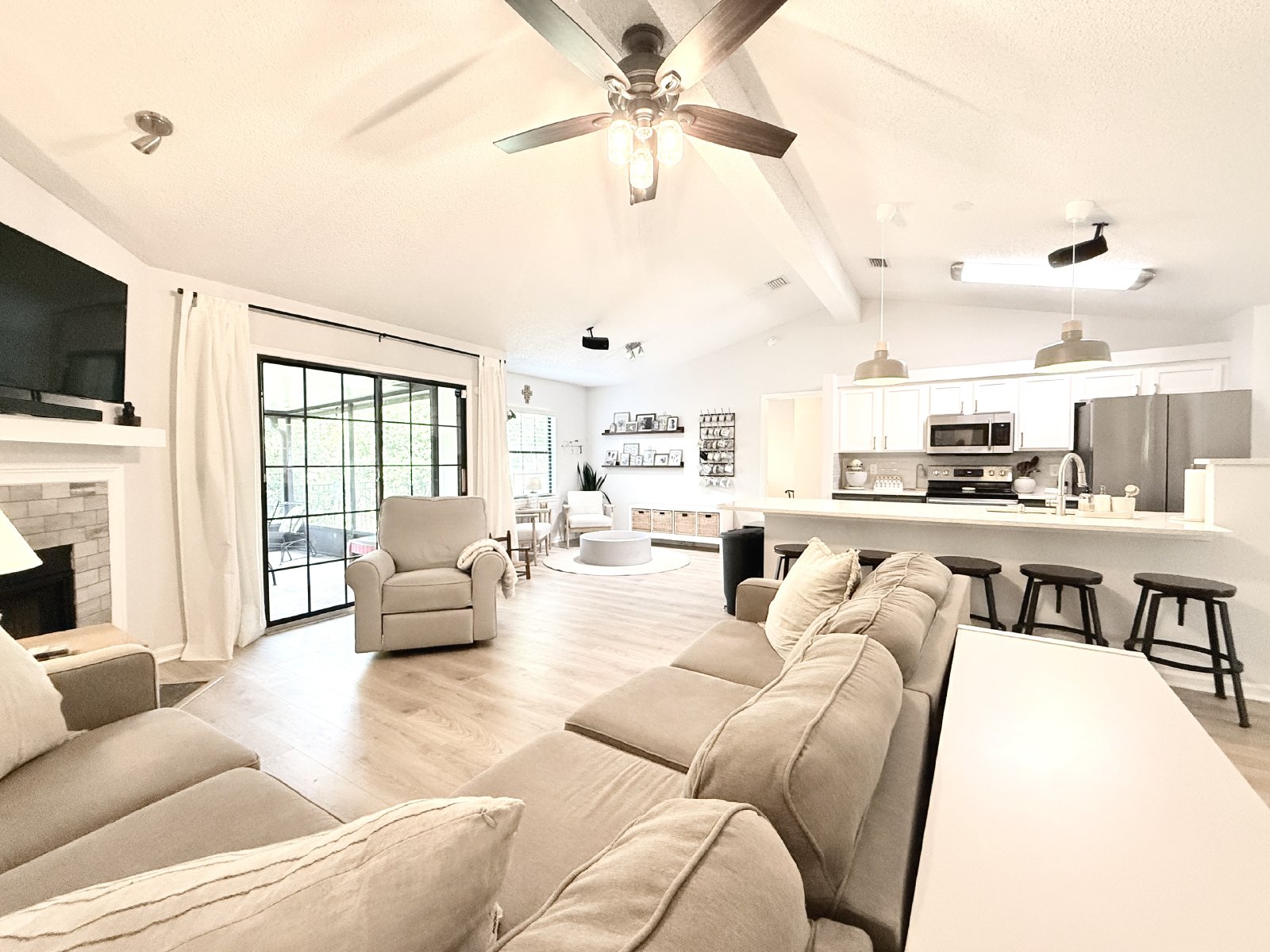 Stylish 4BR Home Minutes from Everything property image