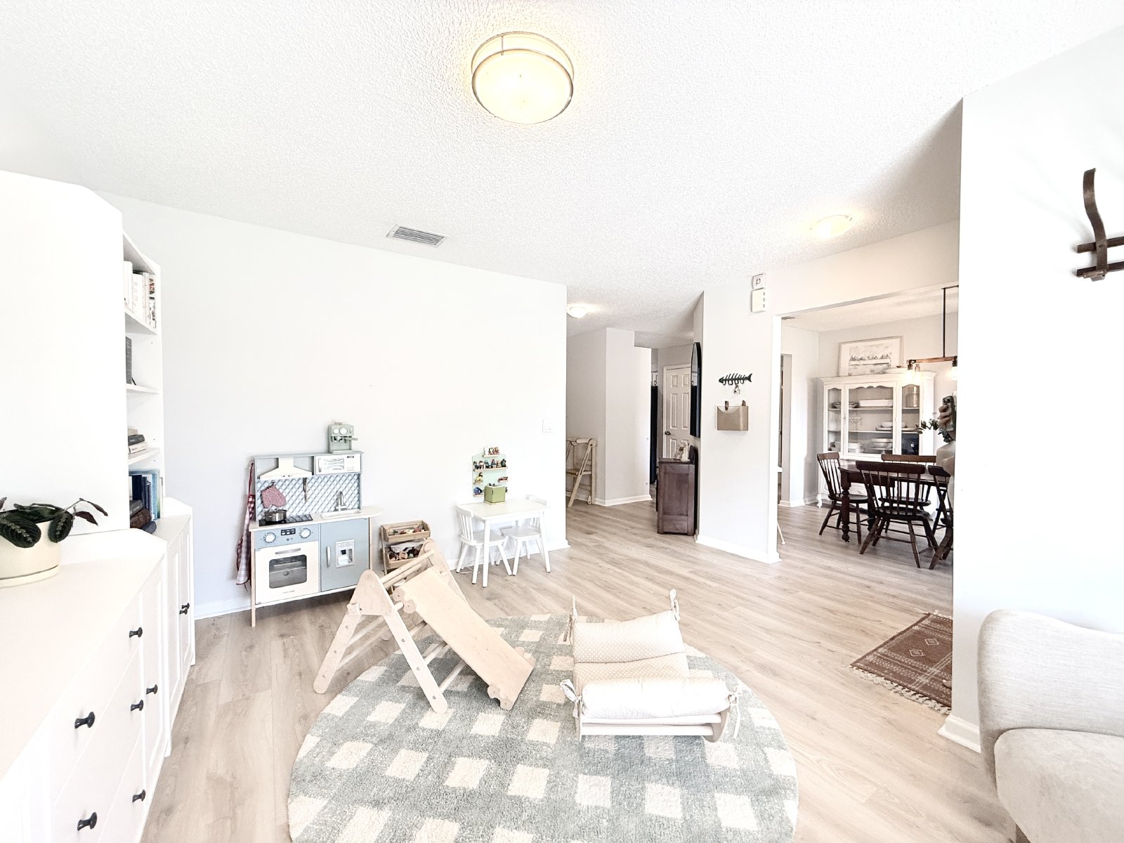 Stylish 4BR Home Minutes from Everything property image