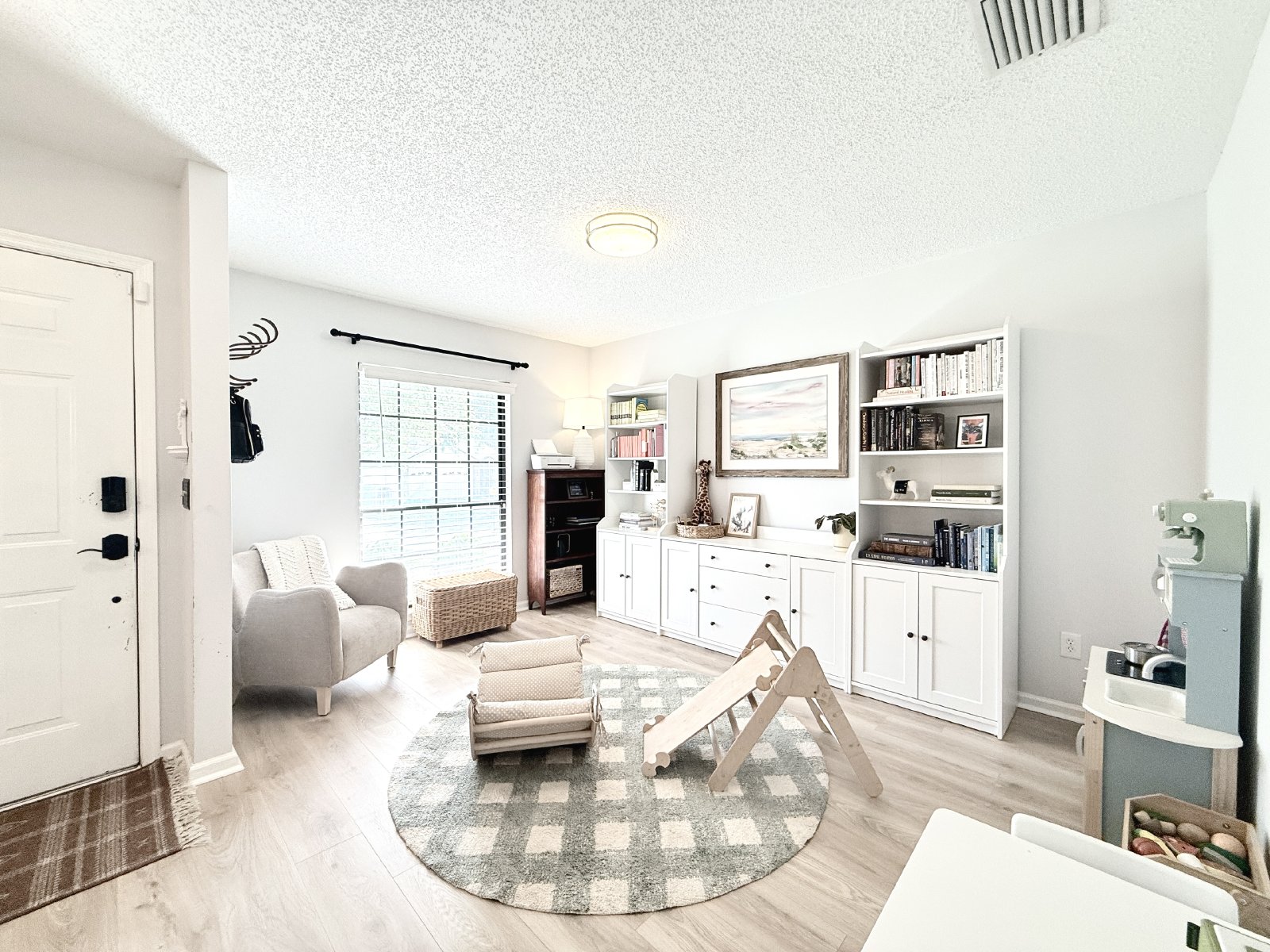 Stylish 4BR Home Minutes from Everything property image