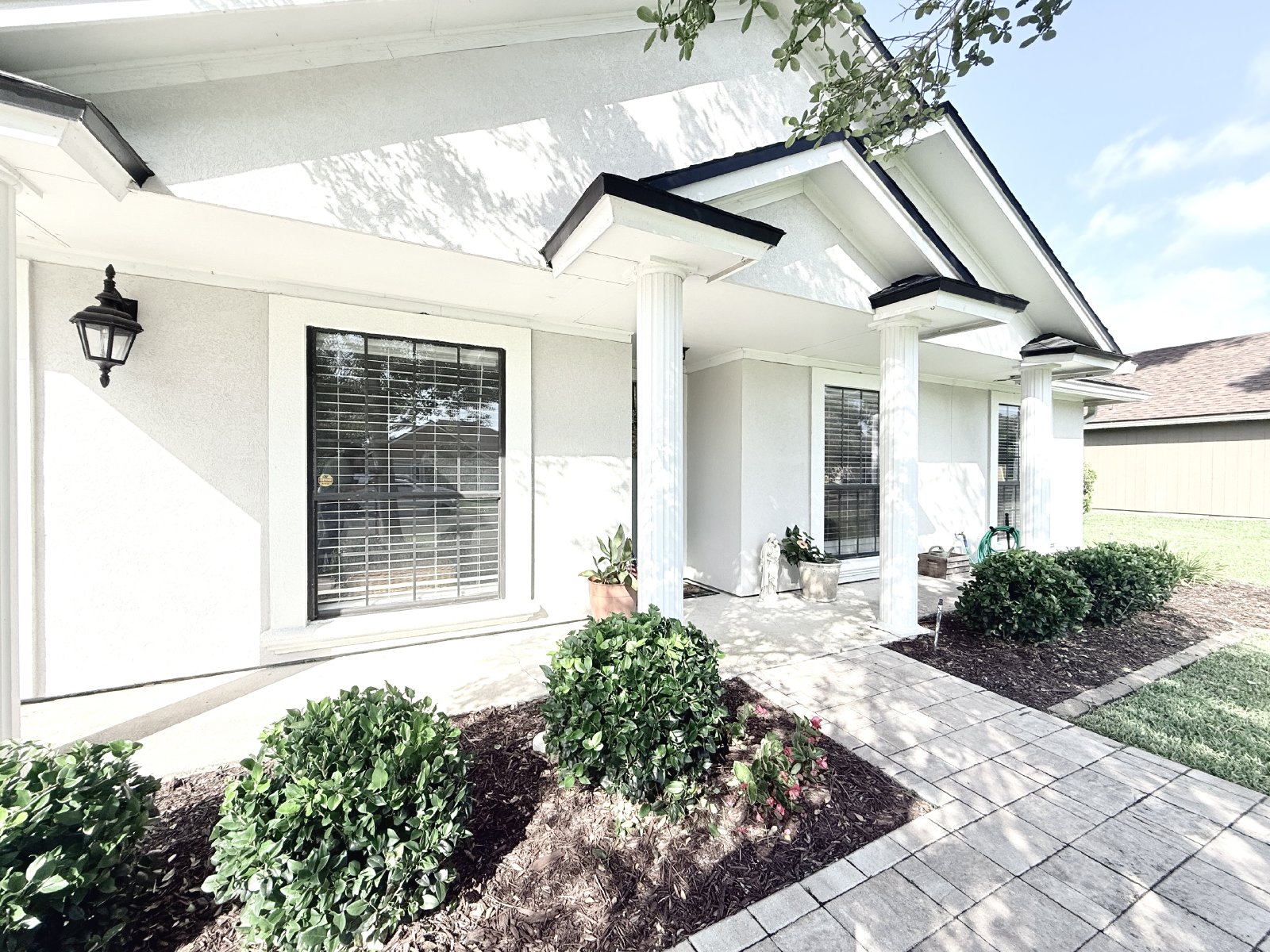 Stylish 4BR Home Minutes from Everything property image