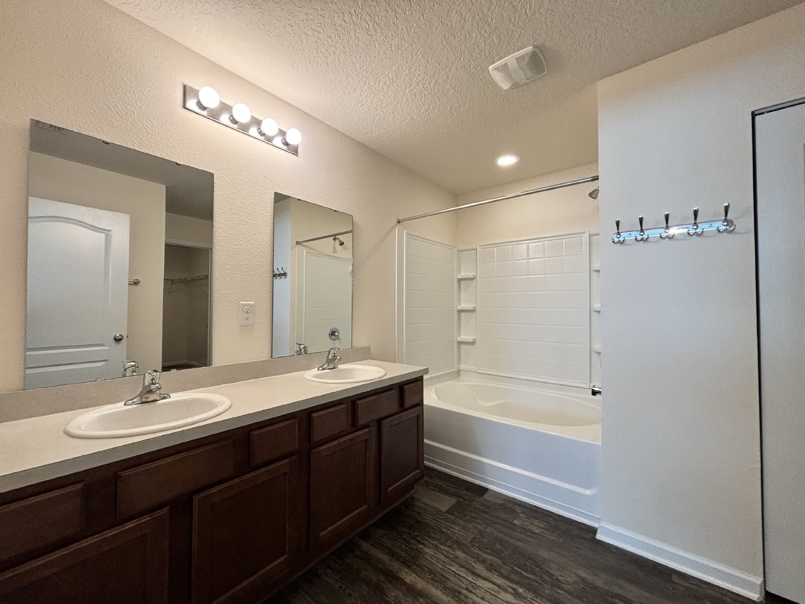 Newer Middleburg Home property image