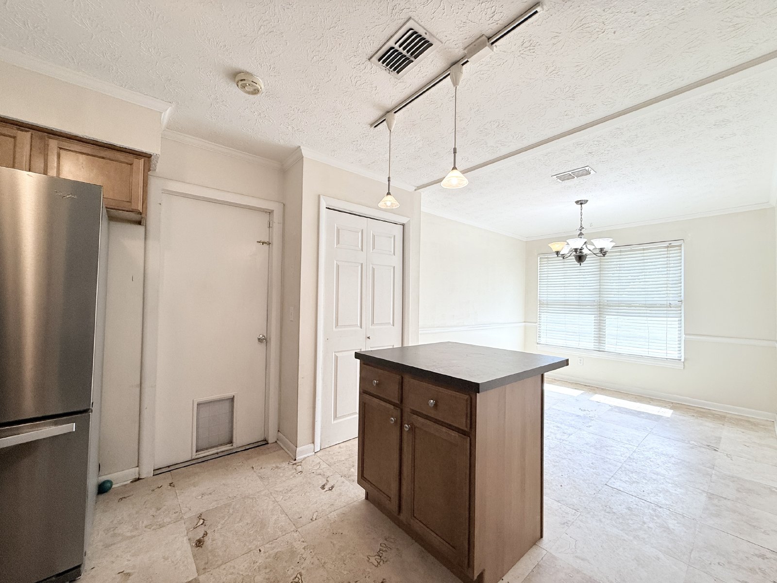 Spacious Living, Modern Updates & Fully Fenced Yard property image