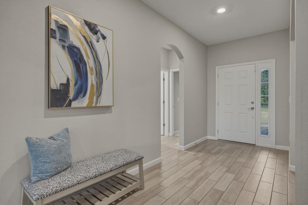 Newer Spacious Grey Hawk Home property image