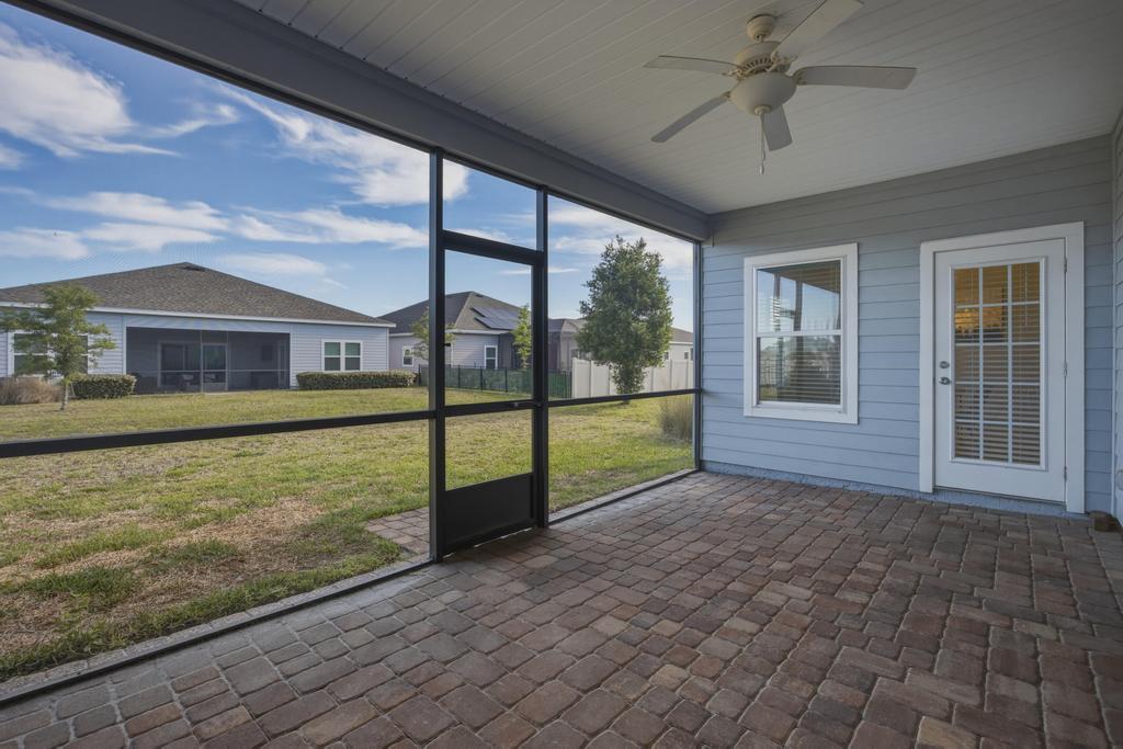 Newer Spacious Grey Hawk Home property image