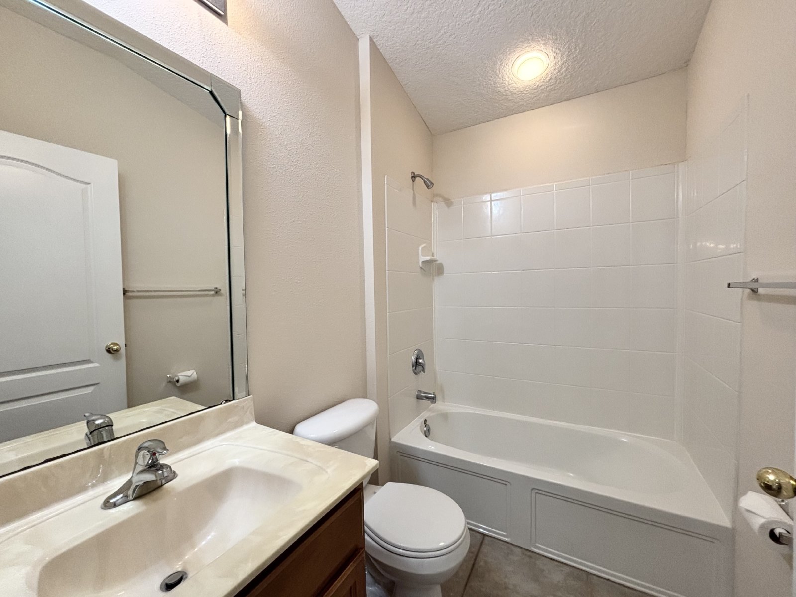 Charming, Well Kept in Wonderful Community! property image