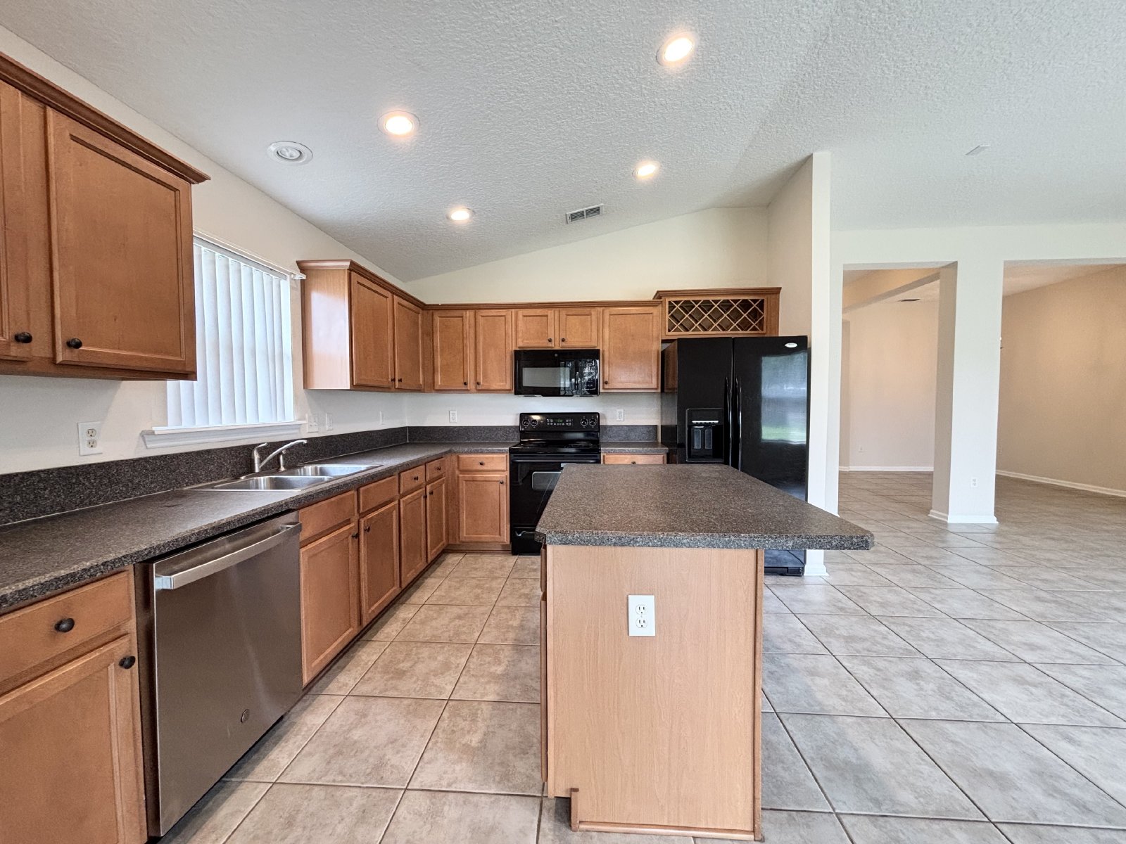 Charming, Well Kept in Wonderful Community! property image