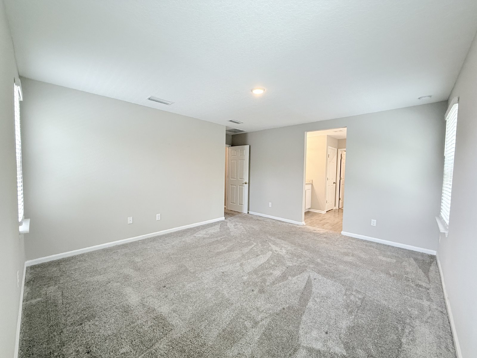 Bright & Spacious 4BR Home with Screened Porch & Paver Patio property image
