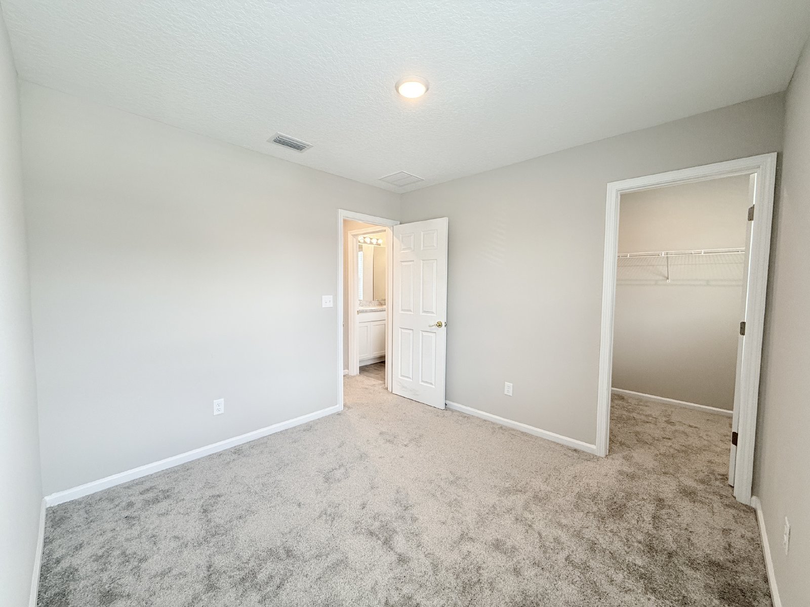 Bright & Spacious 4BR Home with Screened Porch & Paver Patio property image