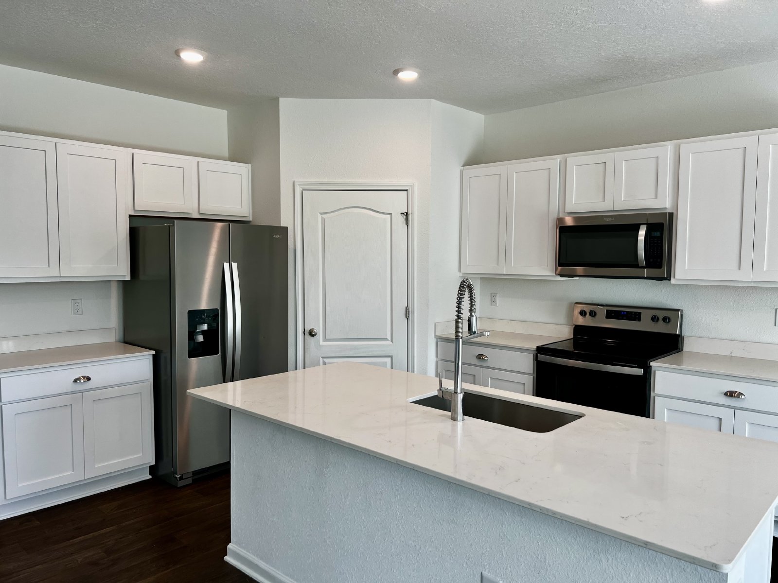 Large almost new 5-bedroom home in the Arbors property image