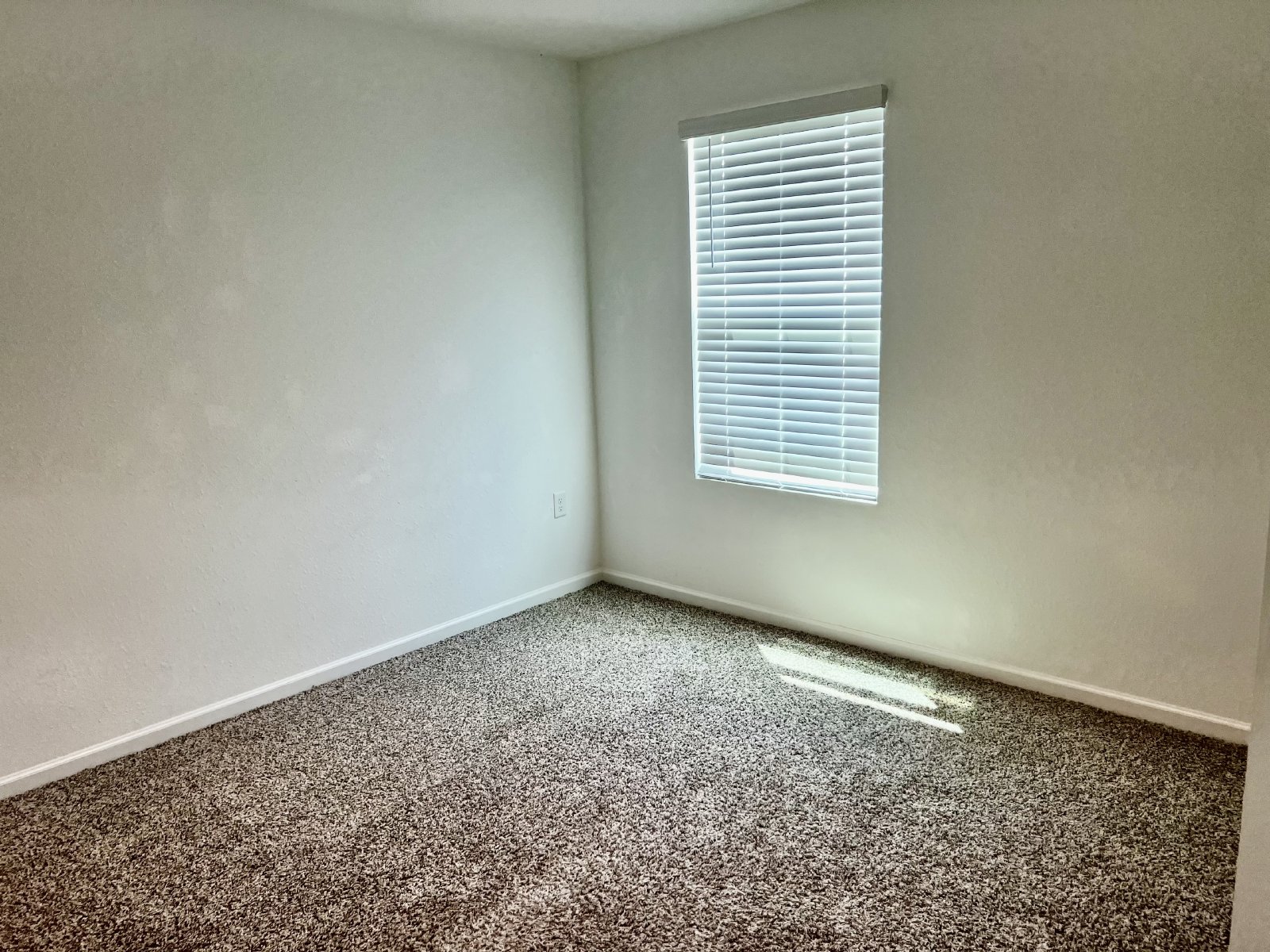 Large almost new 5-bedroom home in the Arbors property image