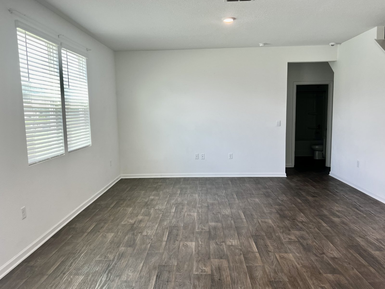 Large almost new 5-bedroom home in the Arbors property image