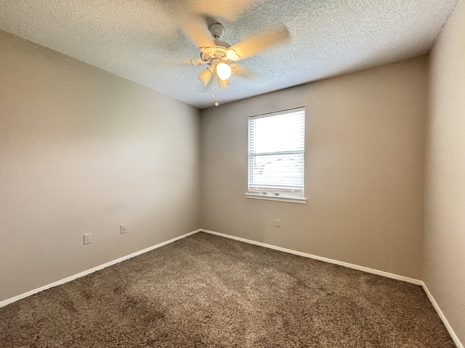 4 Bedroom 2 Bathroom Orange Park property image