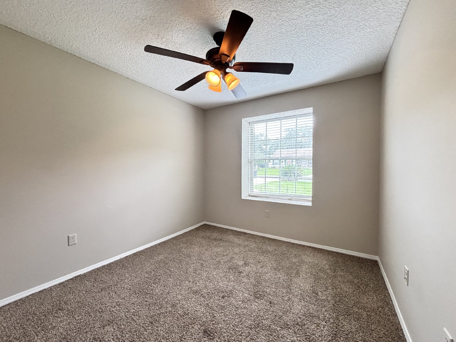 4 Bedroom 2 Bathroom Orange Park property image