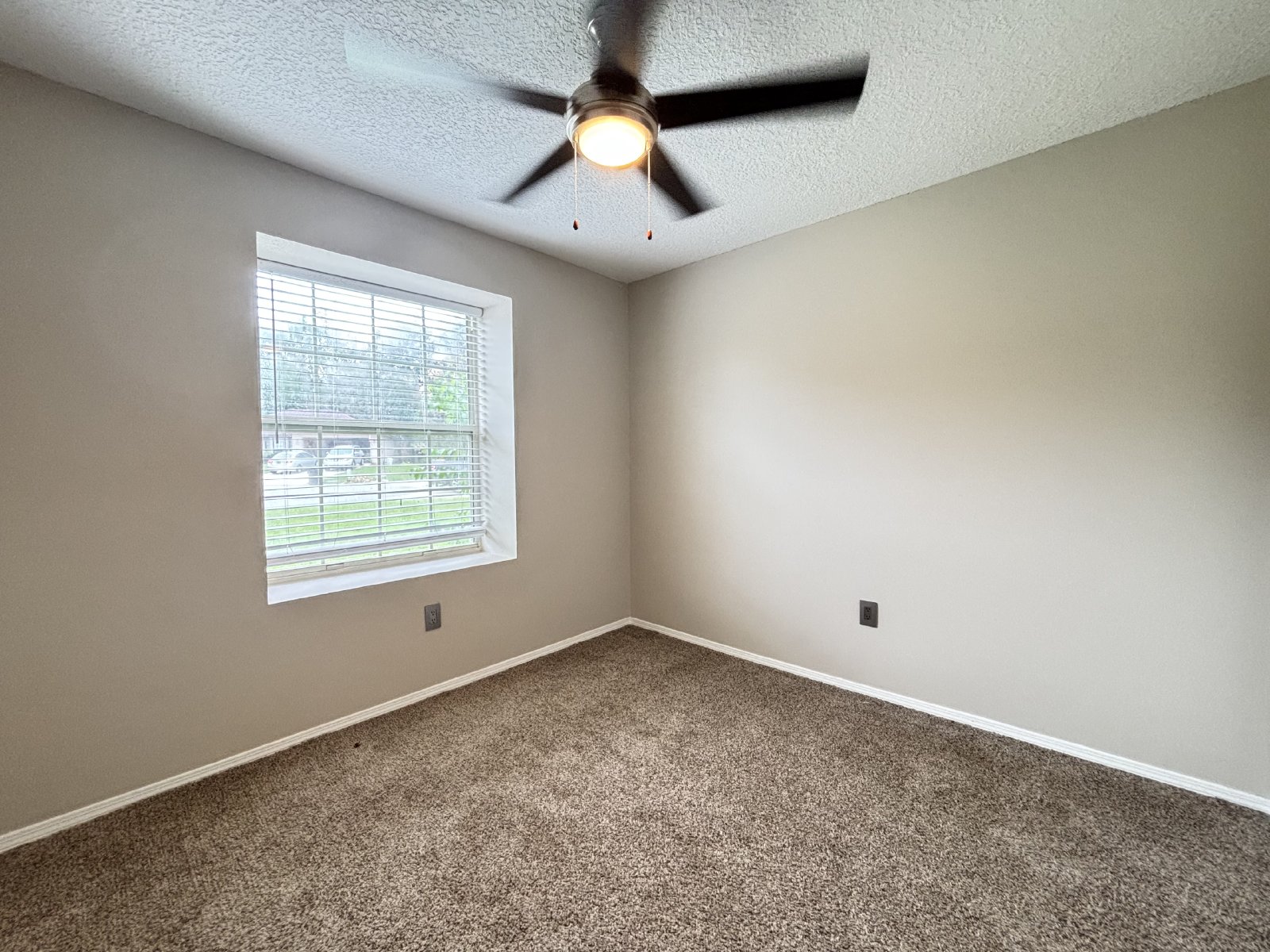 4 Bedroom 2 Bathroom Orange Park property image