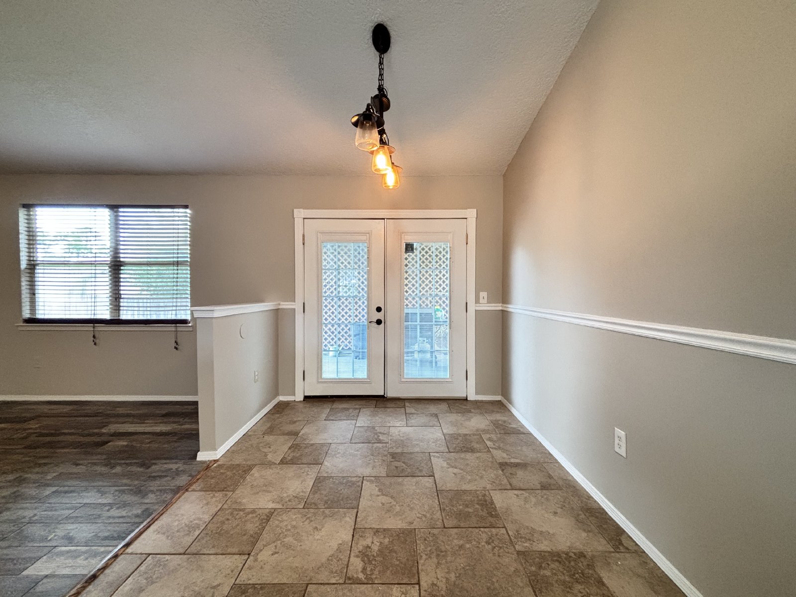 4 Bedroom 2 Bathroom Orange Park property image