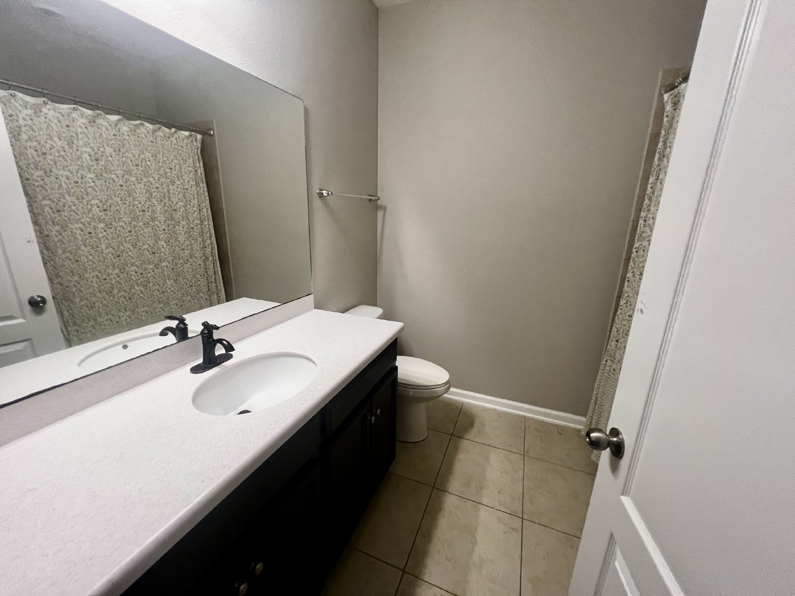 Large 4 bedrooms in Yellow Bluff Estates with bonus room property image