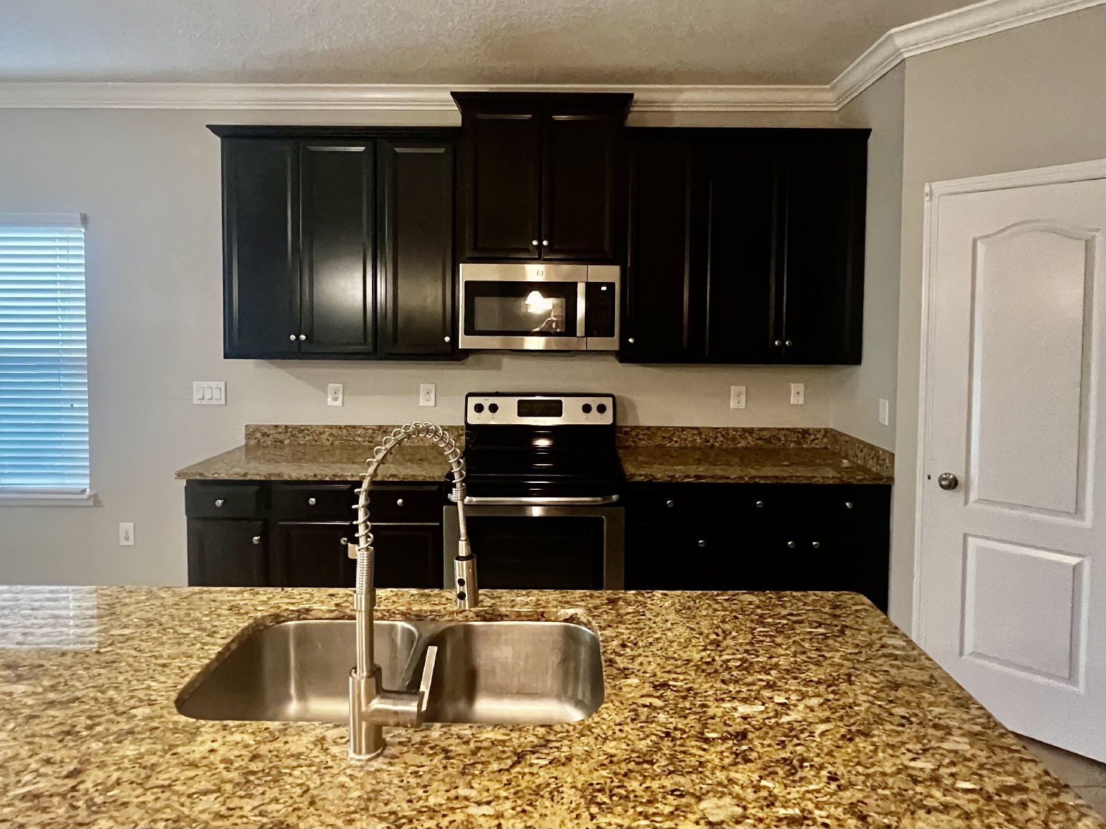 Large 4 bedrooms in Yellow Bluff Estates with bonus room property image