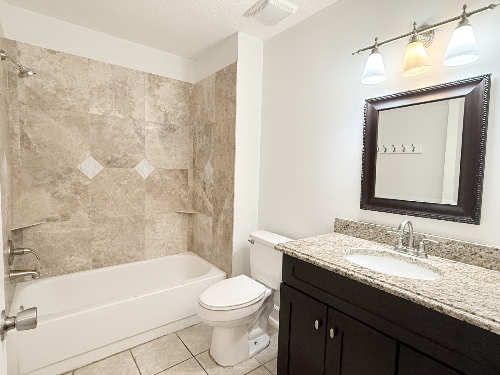 Freshly Updated 4BR with Huge Fenced Backyard property image