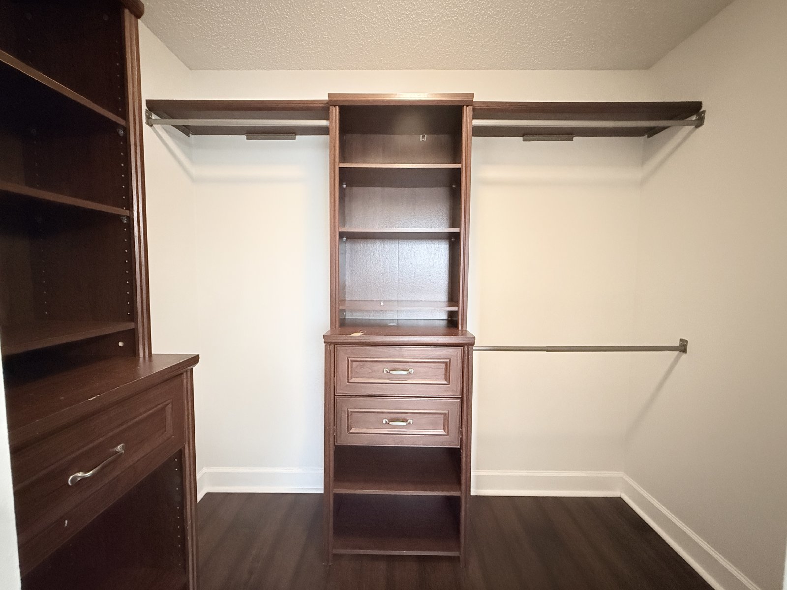Freshly Updated 4BR with Huge Fenced Backyard property image
