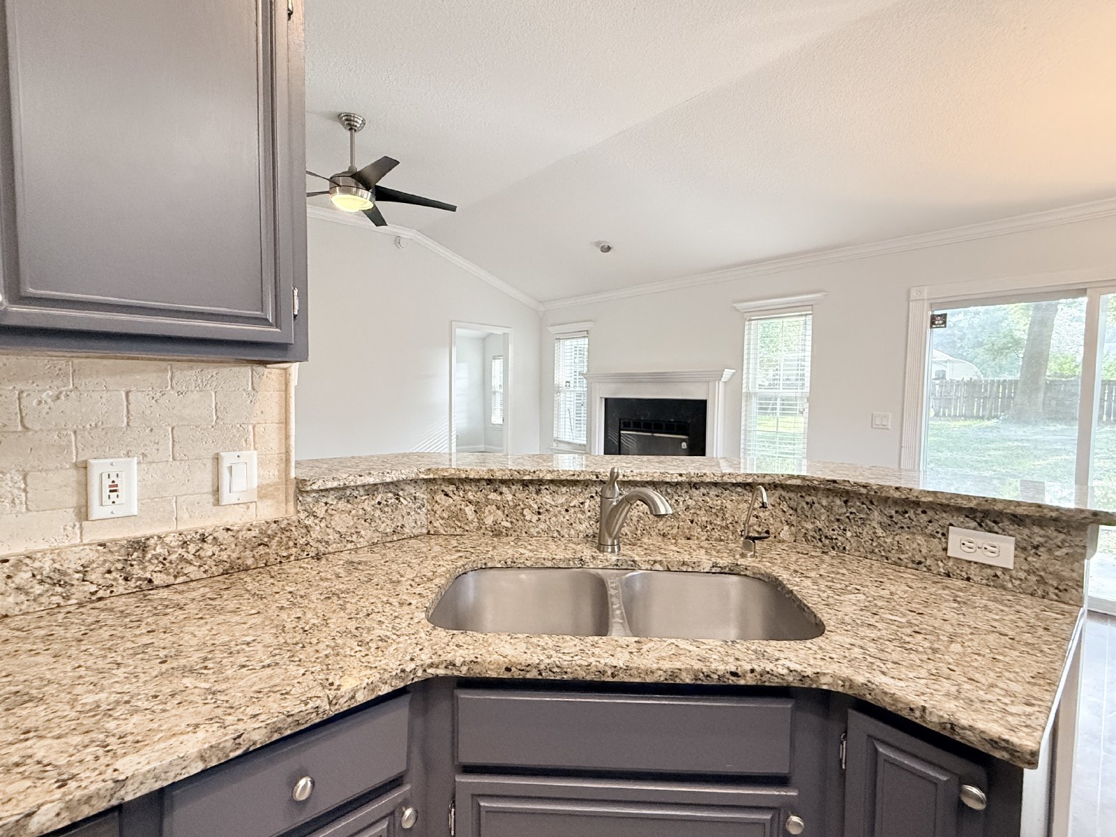 Freshly Updated 4BR with Huge Fenced Backyard property image