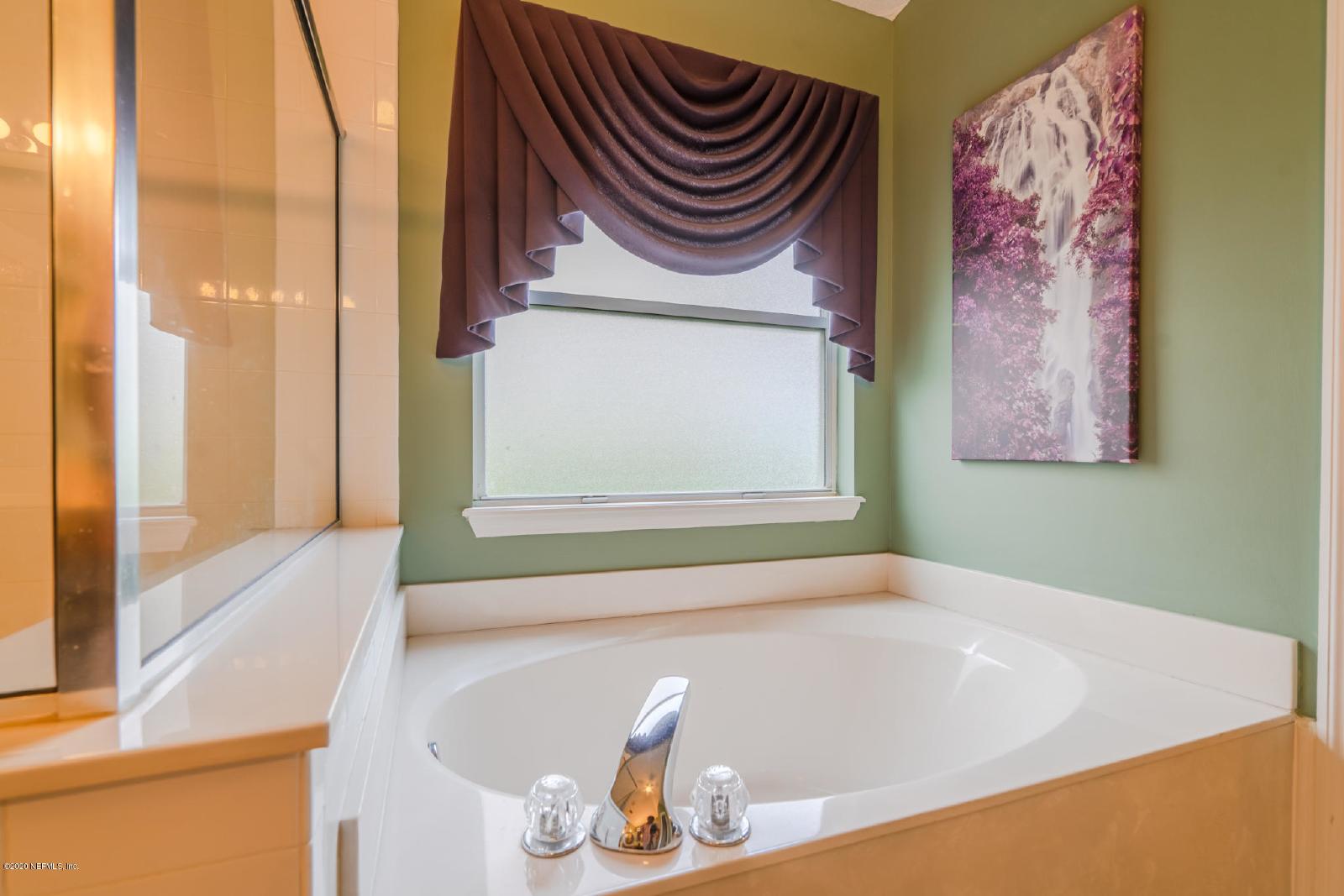 Large 3 bedroom with separate office in Captiva Bluff property image