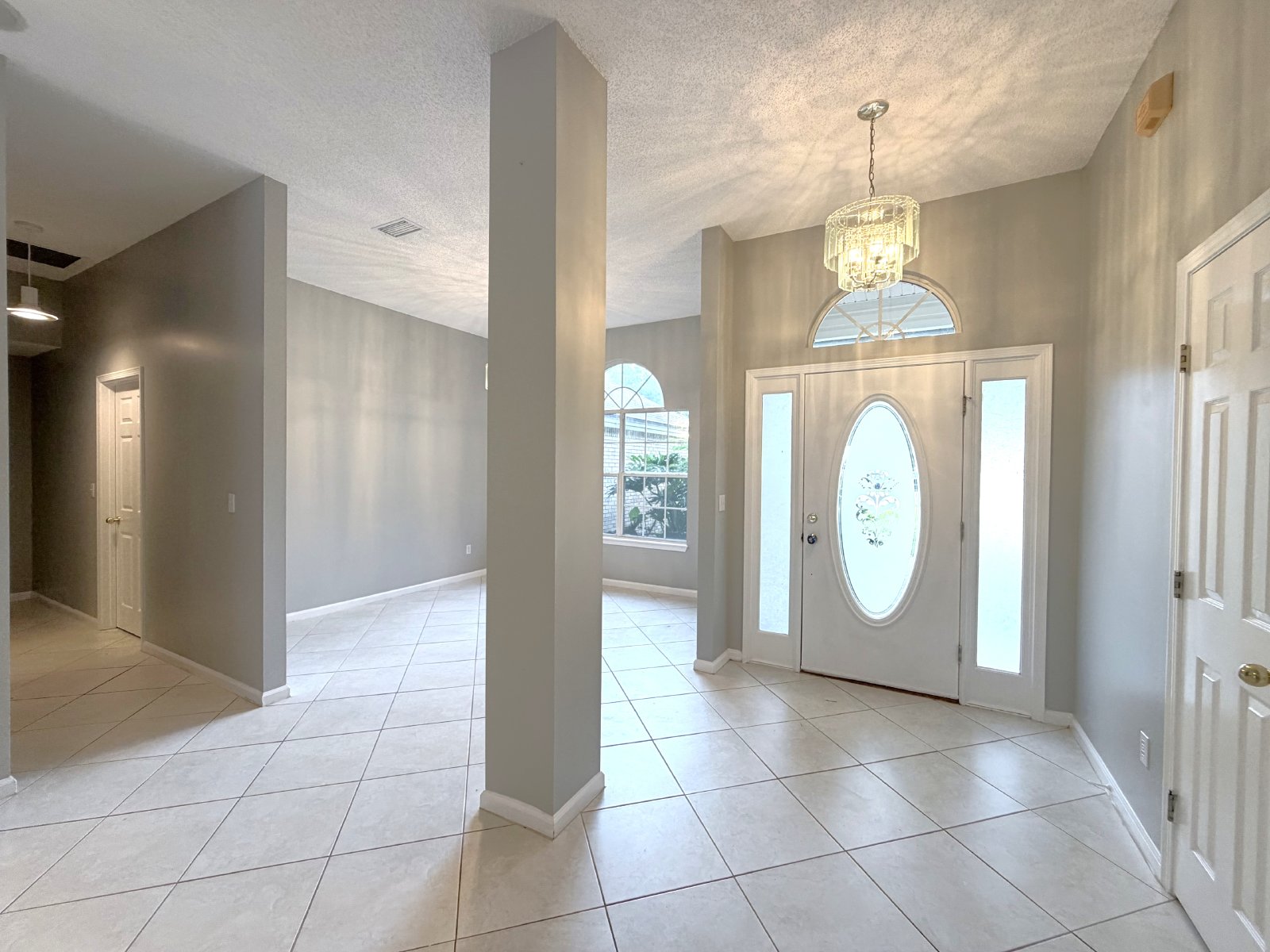 Amazing deal 3/2 w/ Screened Pool on a Cul-de-sac and Preserve property image