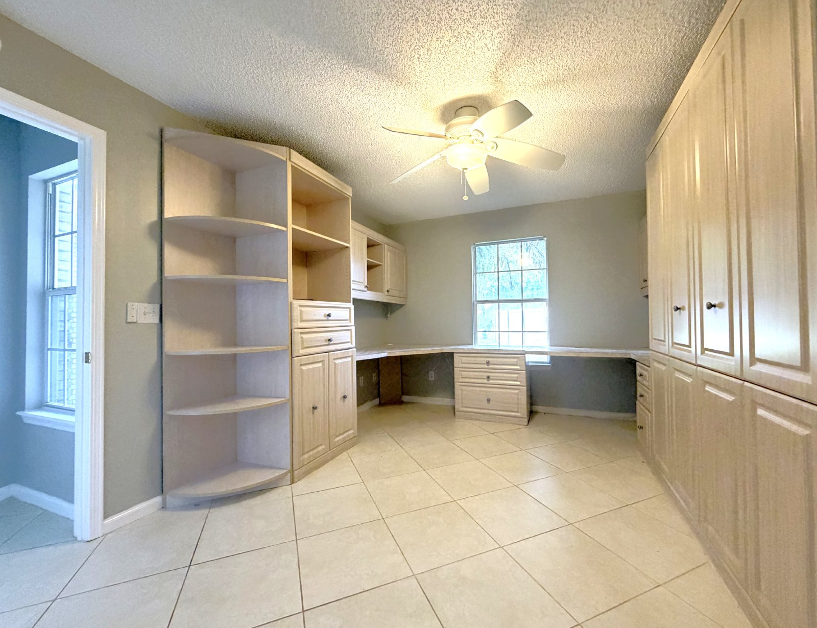 Amazing deal 3/2 w/ Screened Pool on a Cul-de-sac and Preserve property image