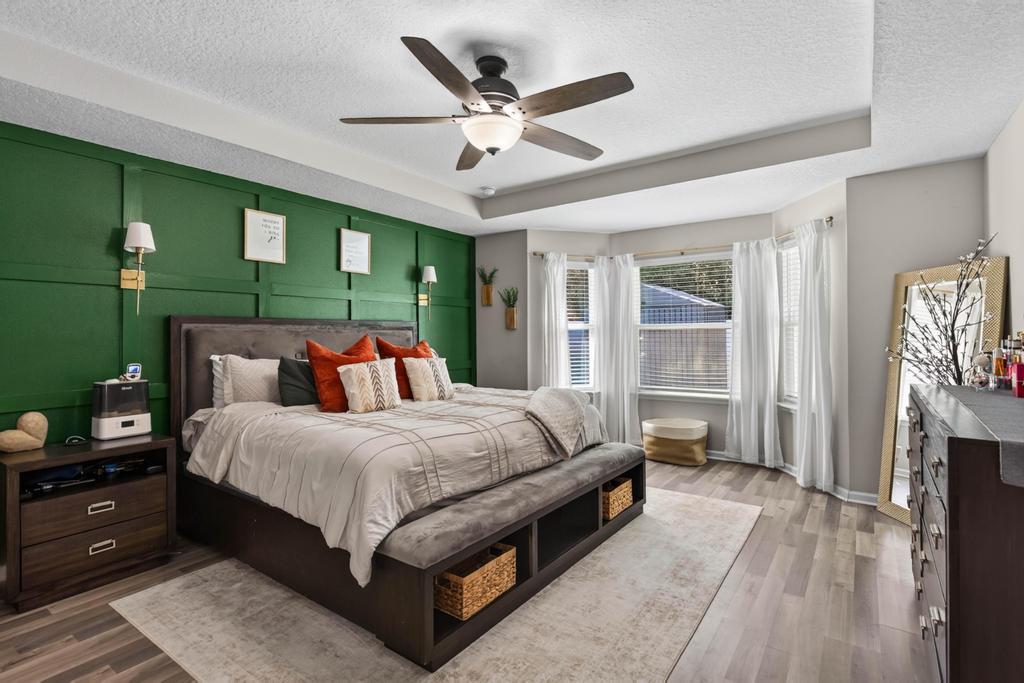 4 bedrooms 3 bathrooms - Cu-de-sac @ Alta Lakes Community - Ideal location property image