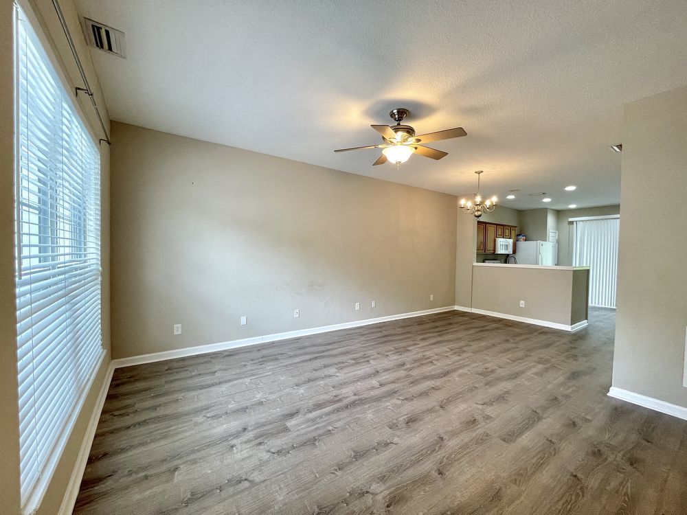 Townhome in Desirable gated Wolf Creek Community! property image